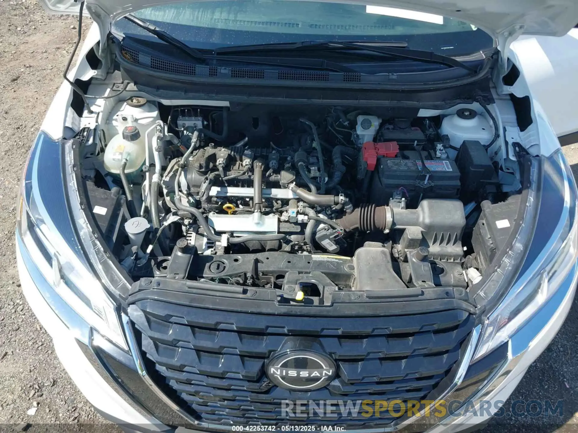 10 Photograph of a damaged car 3N1CP5BV4RL500843 NISSAN KICKS 2024