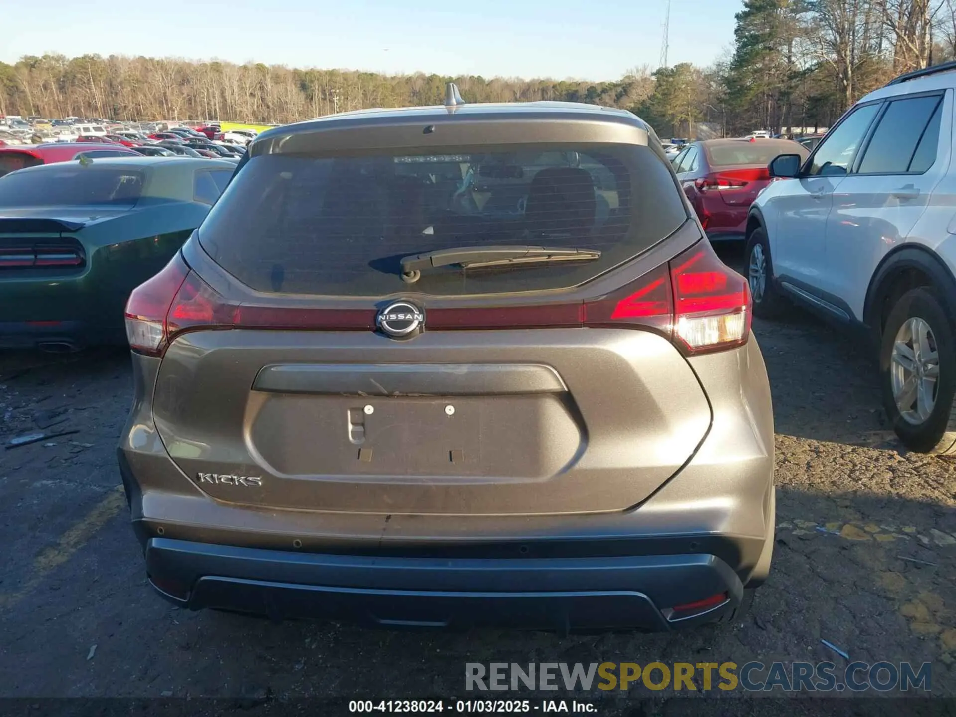 16 Photograph of a damaged car 3N1CP5BV4RL567877 NISSAN KICKS 2024