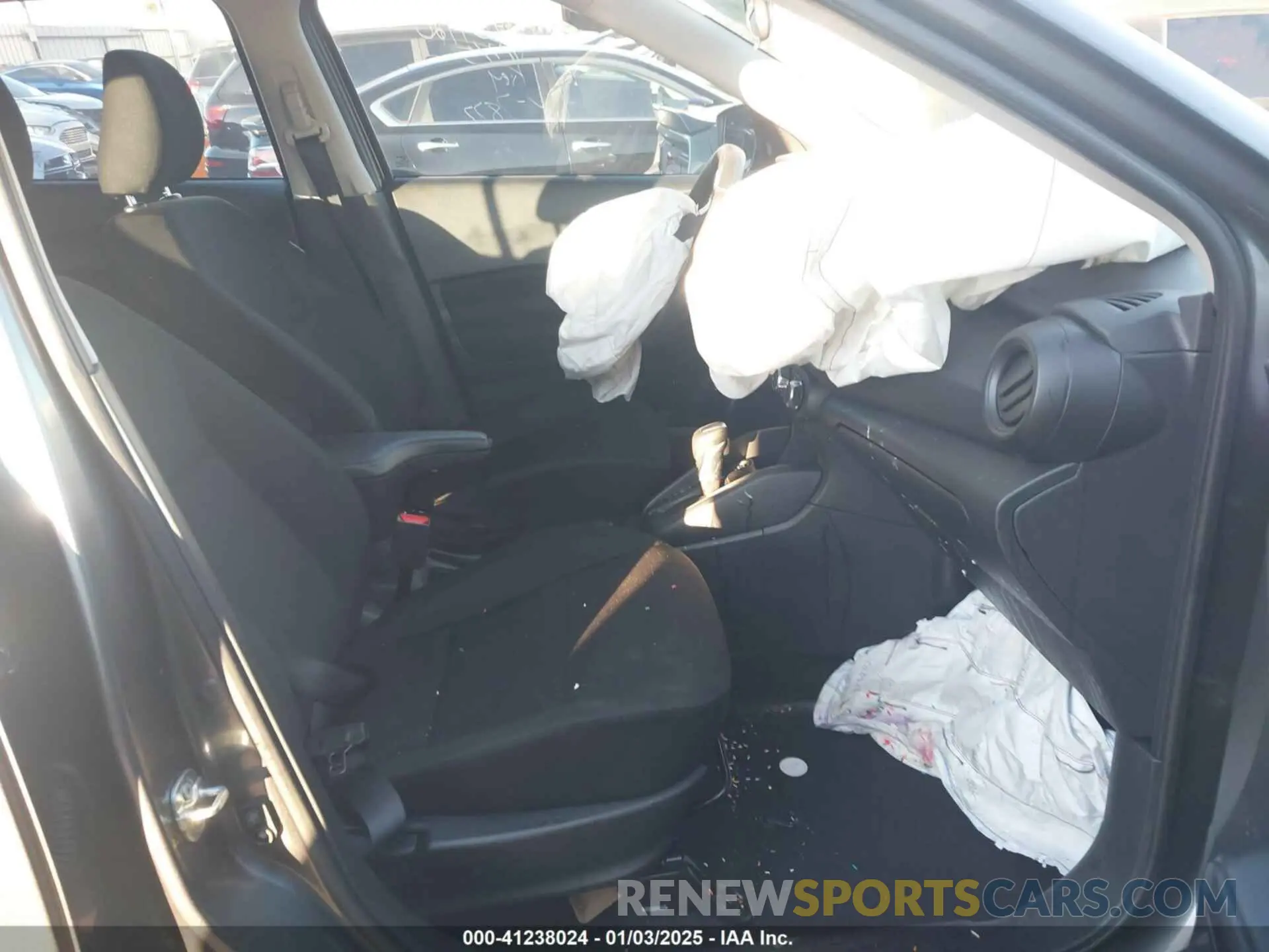 5 Photograph of a damaged car 3N1CP5BV4RL567877 NISSAN KICKS 2024
