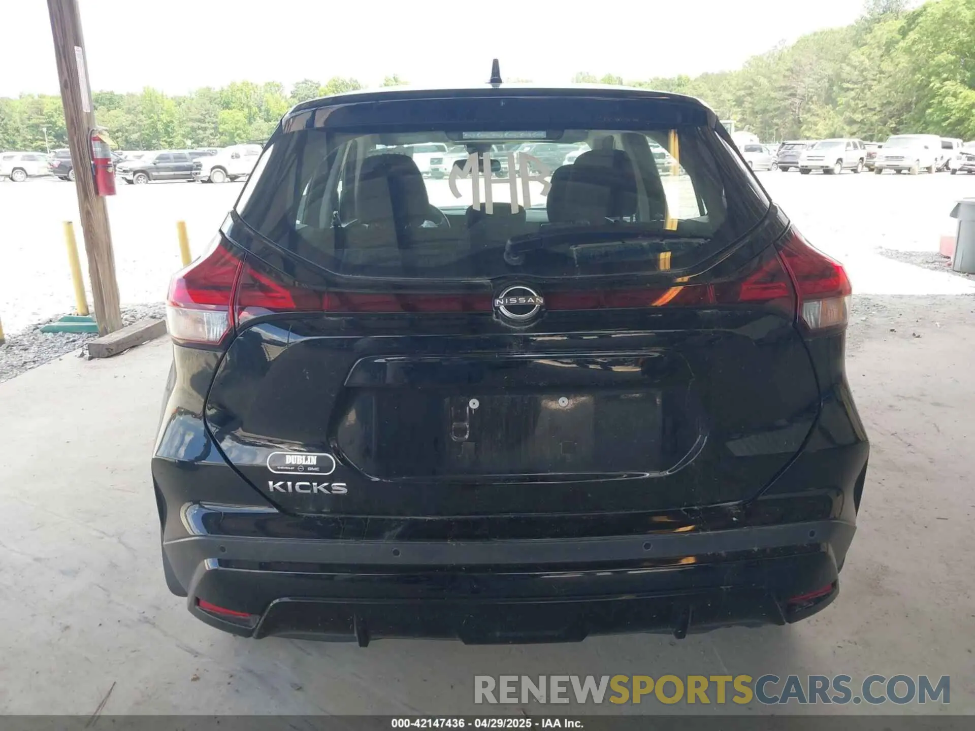 17 Photograph of a damaged car 3N1CP5BV5RL566222 NISSAN KICKS 2024