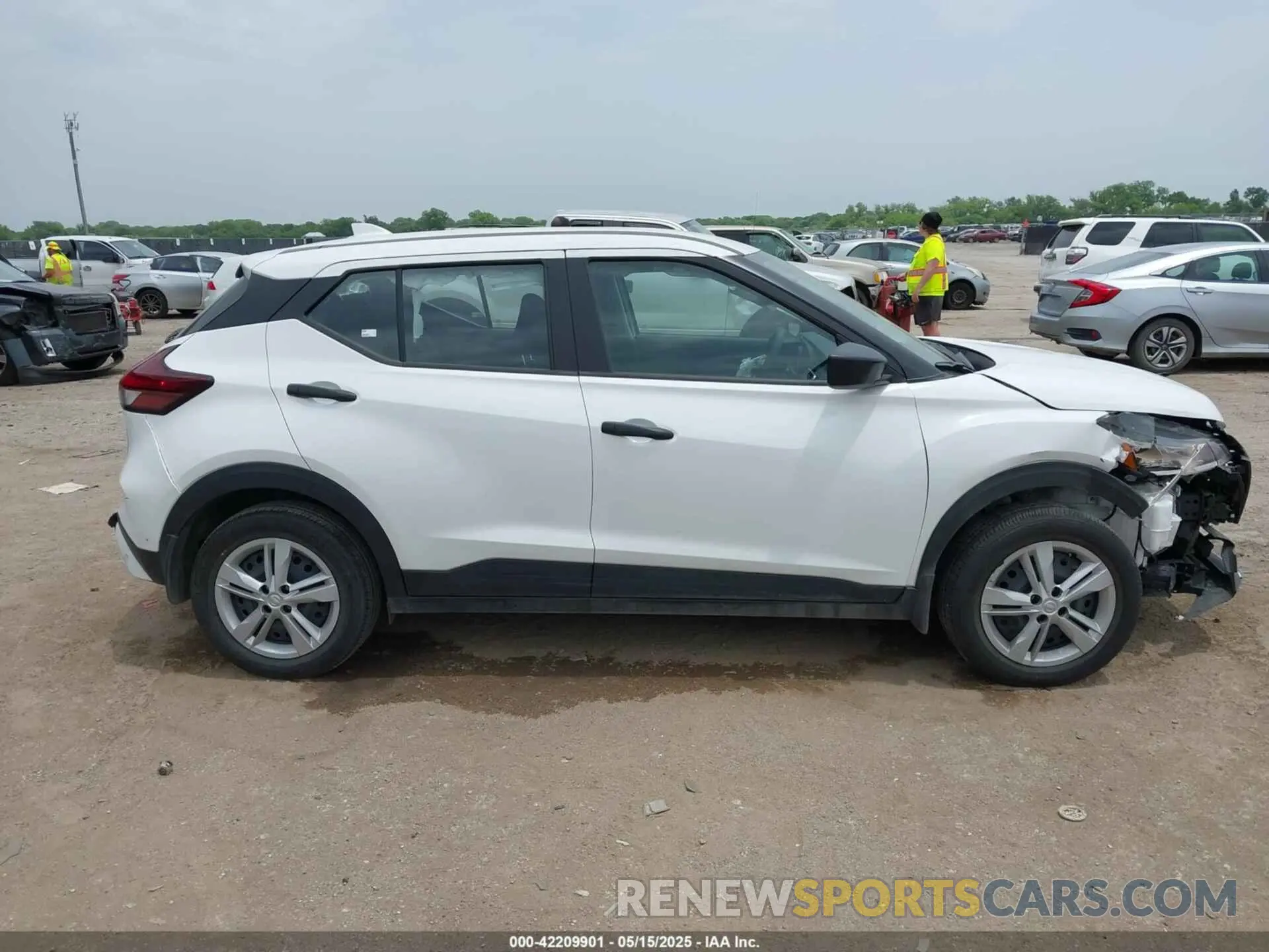 13 Фотография поврежденного автомобиля 3N1CP5BV5RL583411 NISSAN KICKS 2024