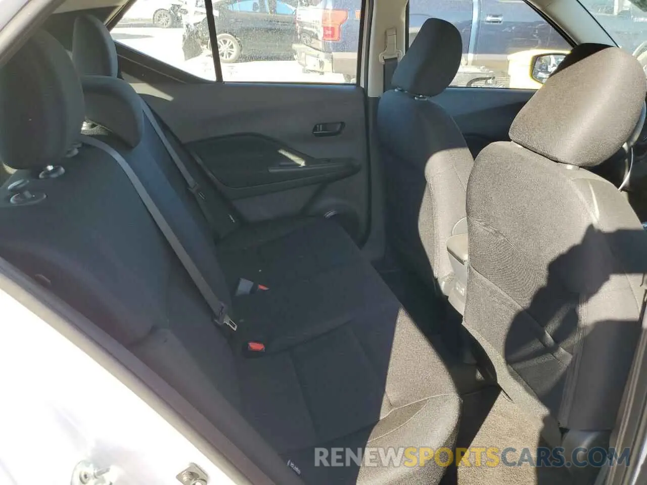 10 Photograph of a damaged car 3N1CP5BV6RL522908 NISSAN KICKS 2024