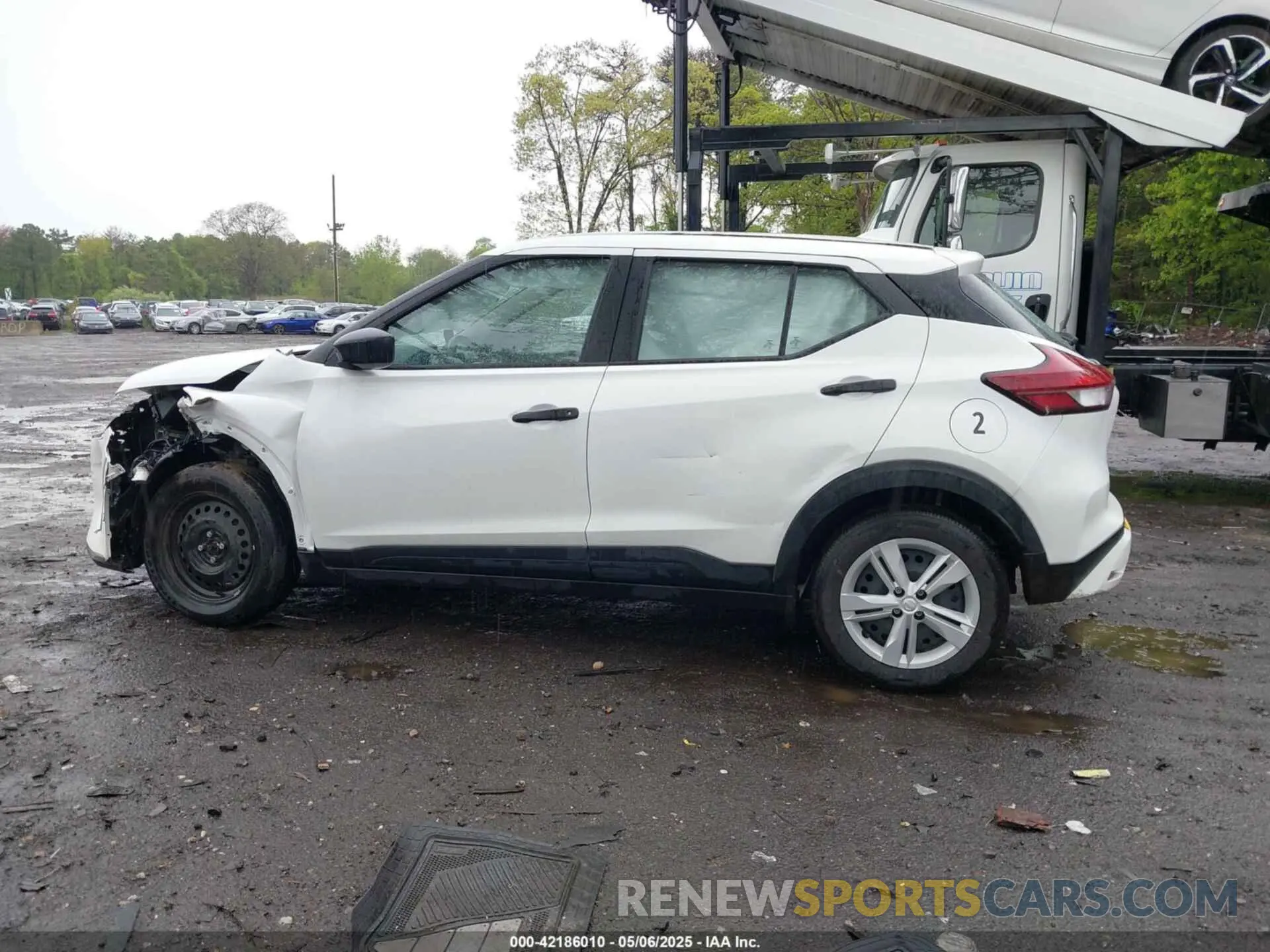 13 Photograph of a damaged car 3N1CP5BV7RL541662 NISSAN KICKS 2024