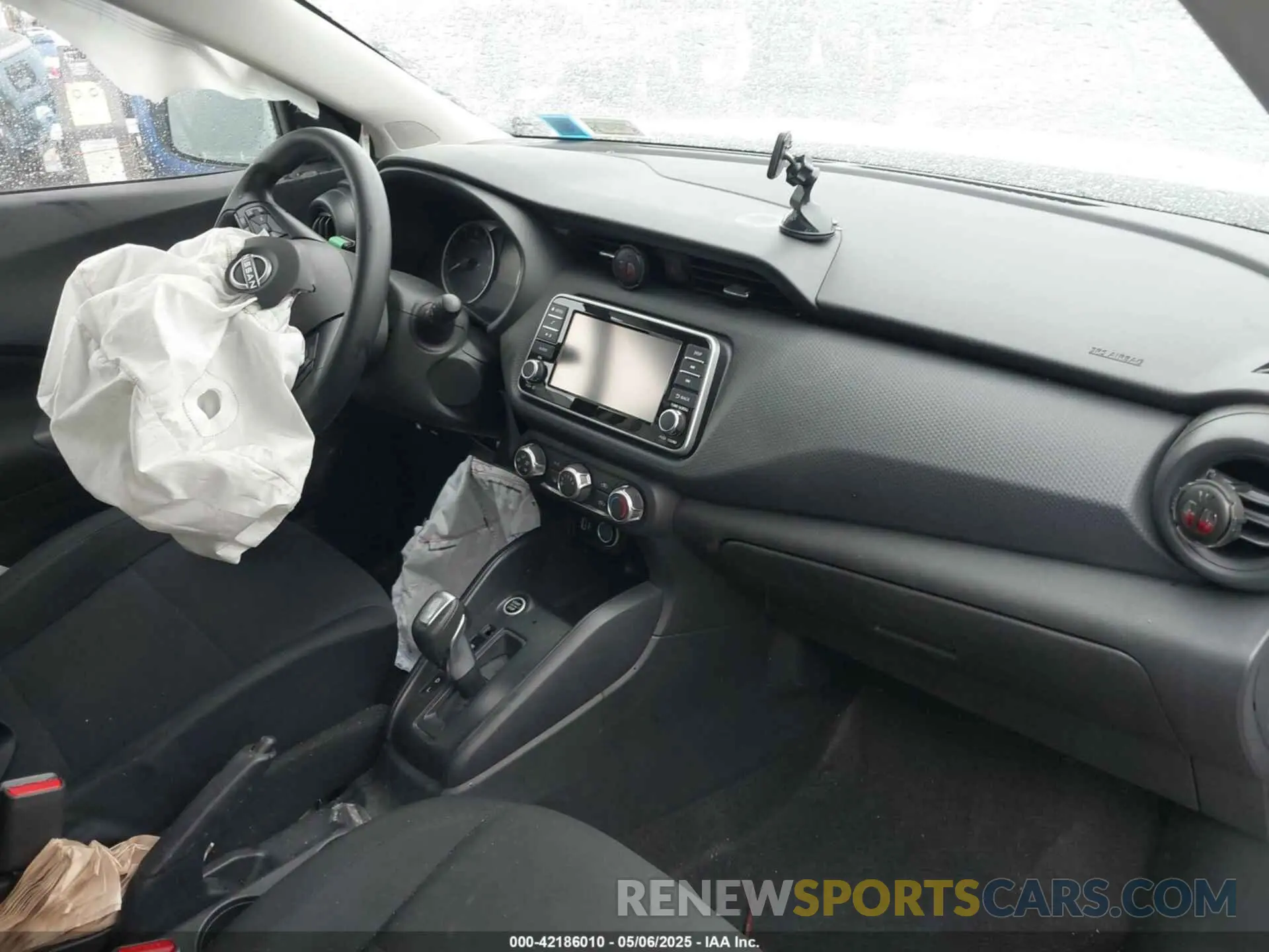 5 Photograph of a damaged car 3N1CP5BV7RL541662 NISSAN KICKS 2024