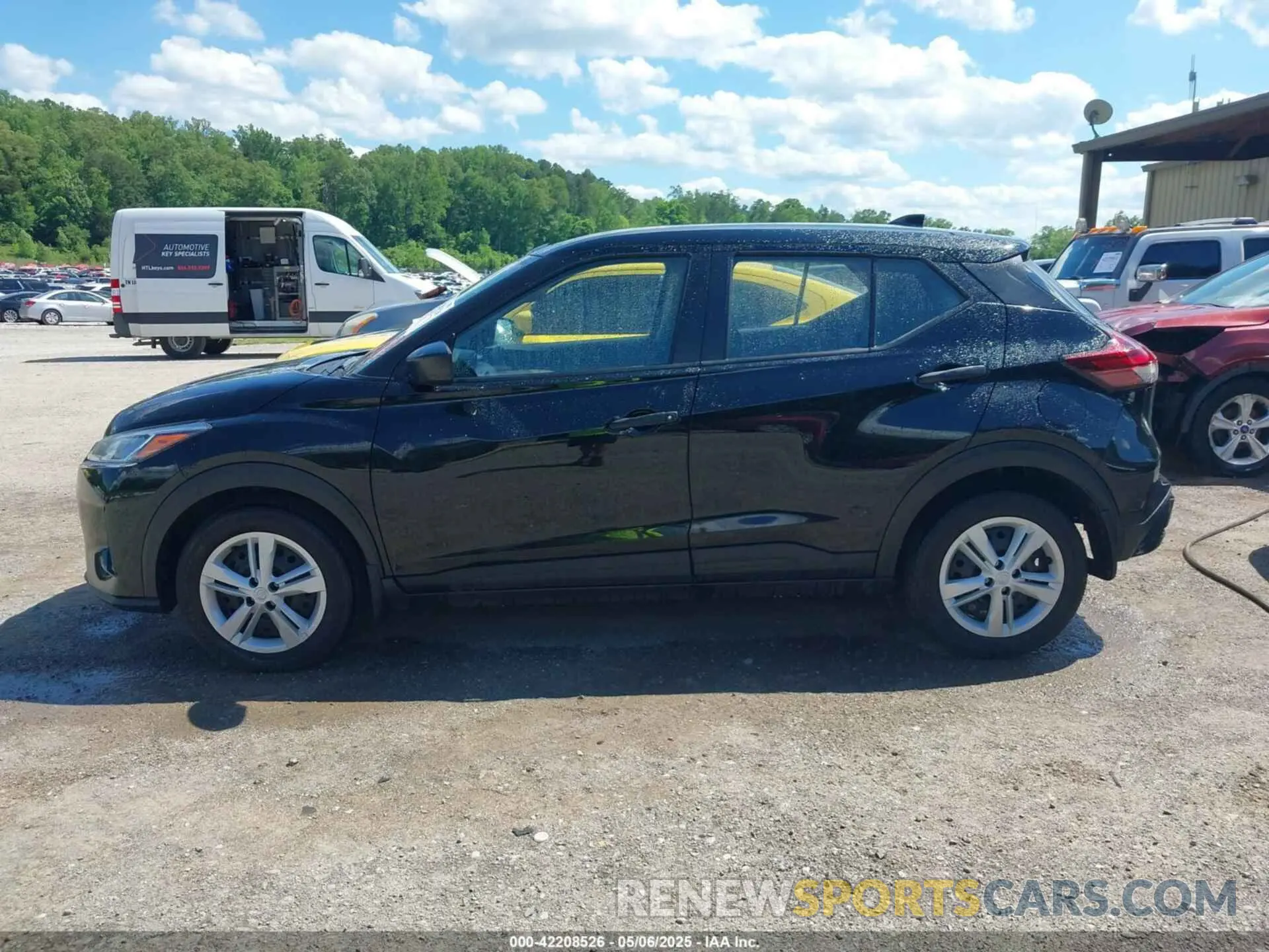 14 Photograph of a damaged car 3N1CP5BV8RL498577 NISSAN KICKS 2024