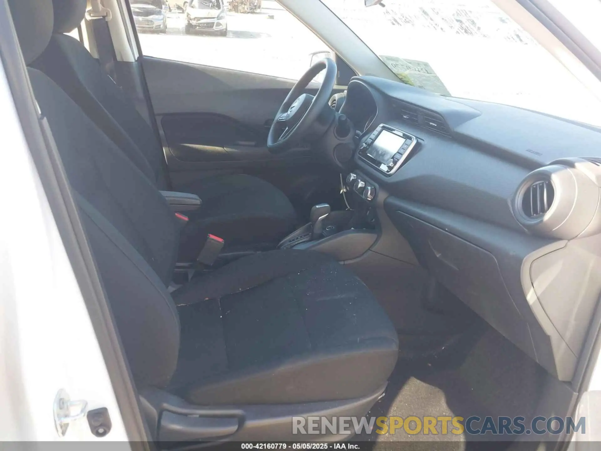 5 Photograph of a damaged car 3N1CP5BV8RL517757 NISSAN KICKS 2024