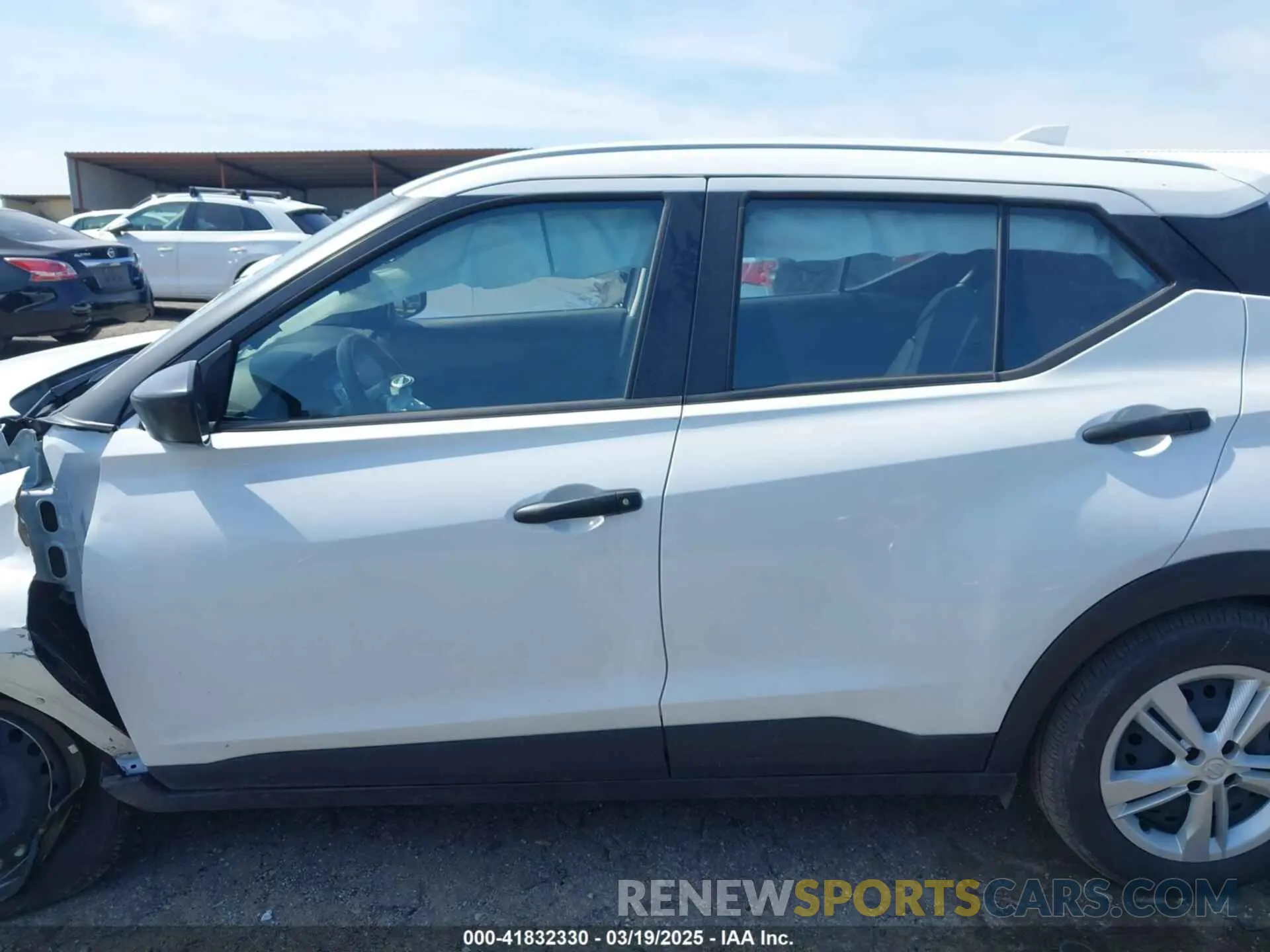14 Photograph of a damaged car 3N1CP5BV8RL534588 NISSAN KICKS 2024