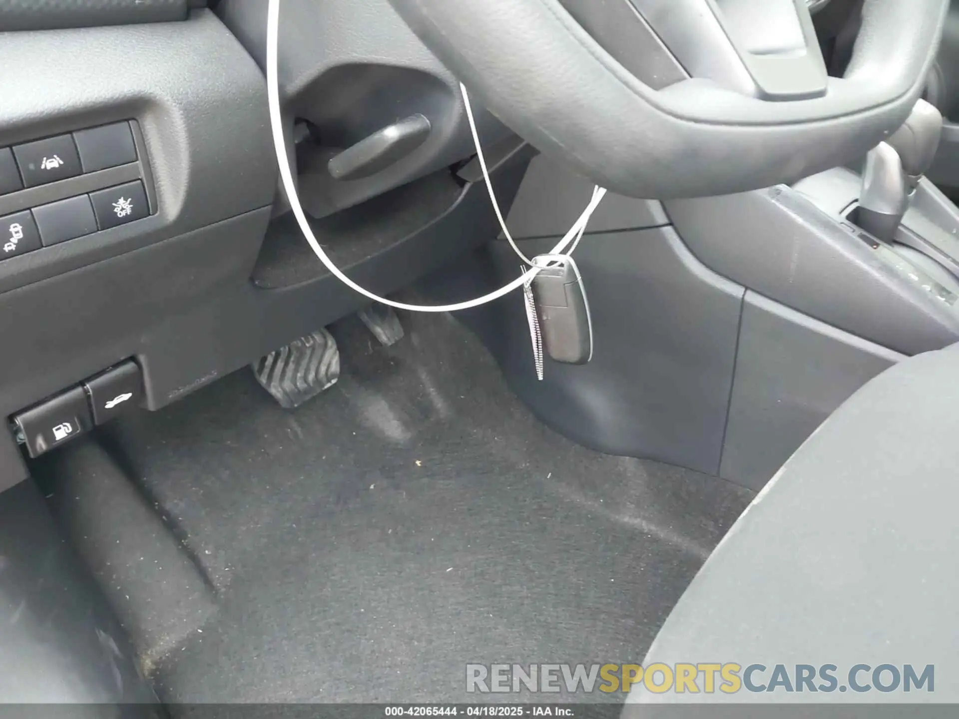 11 Фотография поврежденного автомобиля 3N1CP5BV8RL579420 NISSAN KICKS 2024