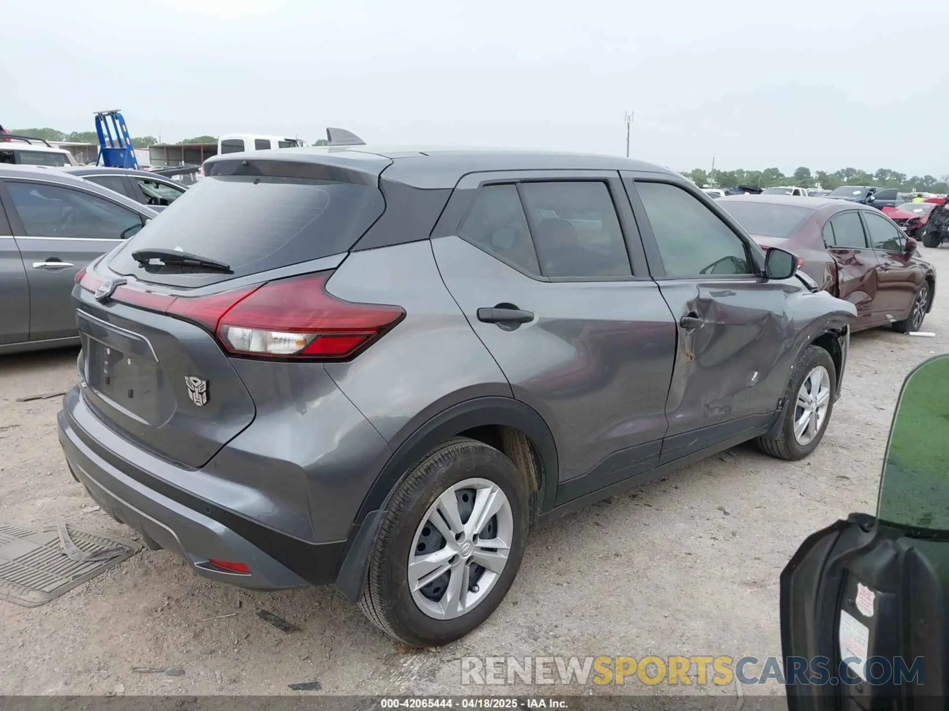 4 Фотография поврежденного автомобиля 3N1CP5BV8RL579420 NISSAN KICKS 2024
