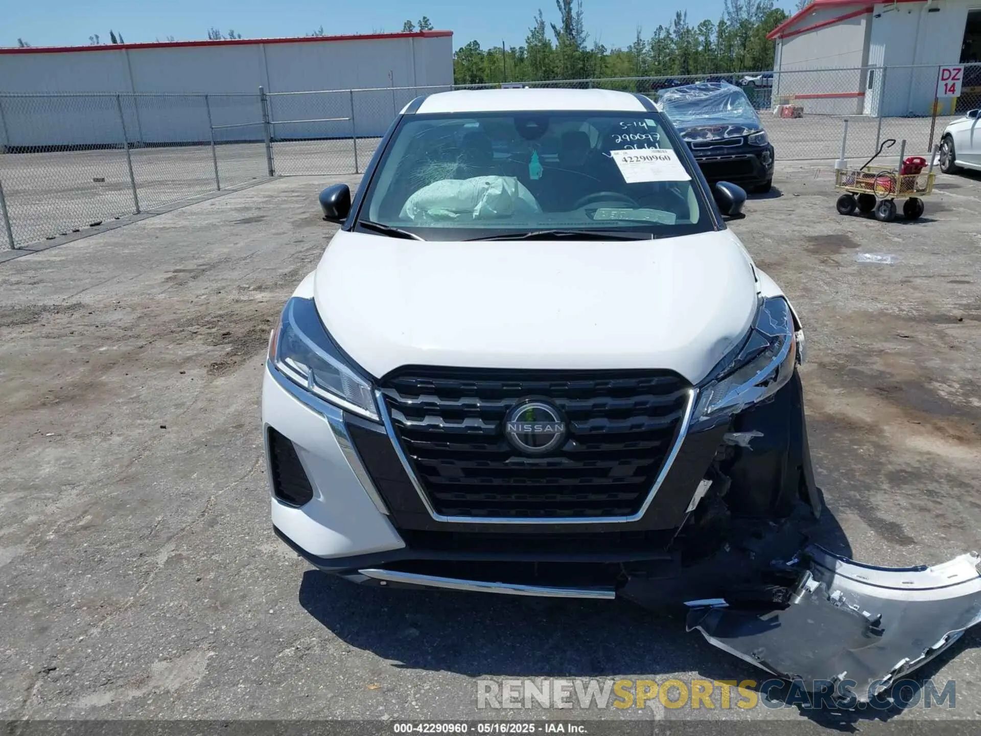 12 Фотография поврежденного автомобиля 3N1CP5BVXRL472661 NISSAN KICKS 2024