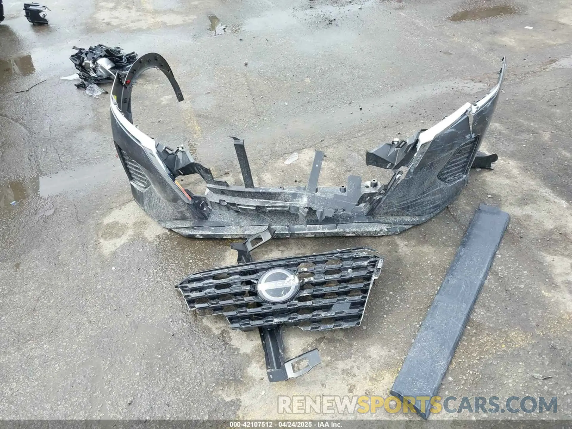 12 Photograph of a damaged car 3N1CP5BVXRL569780 NISSAN KICKS 2024