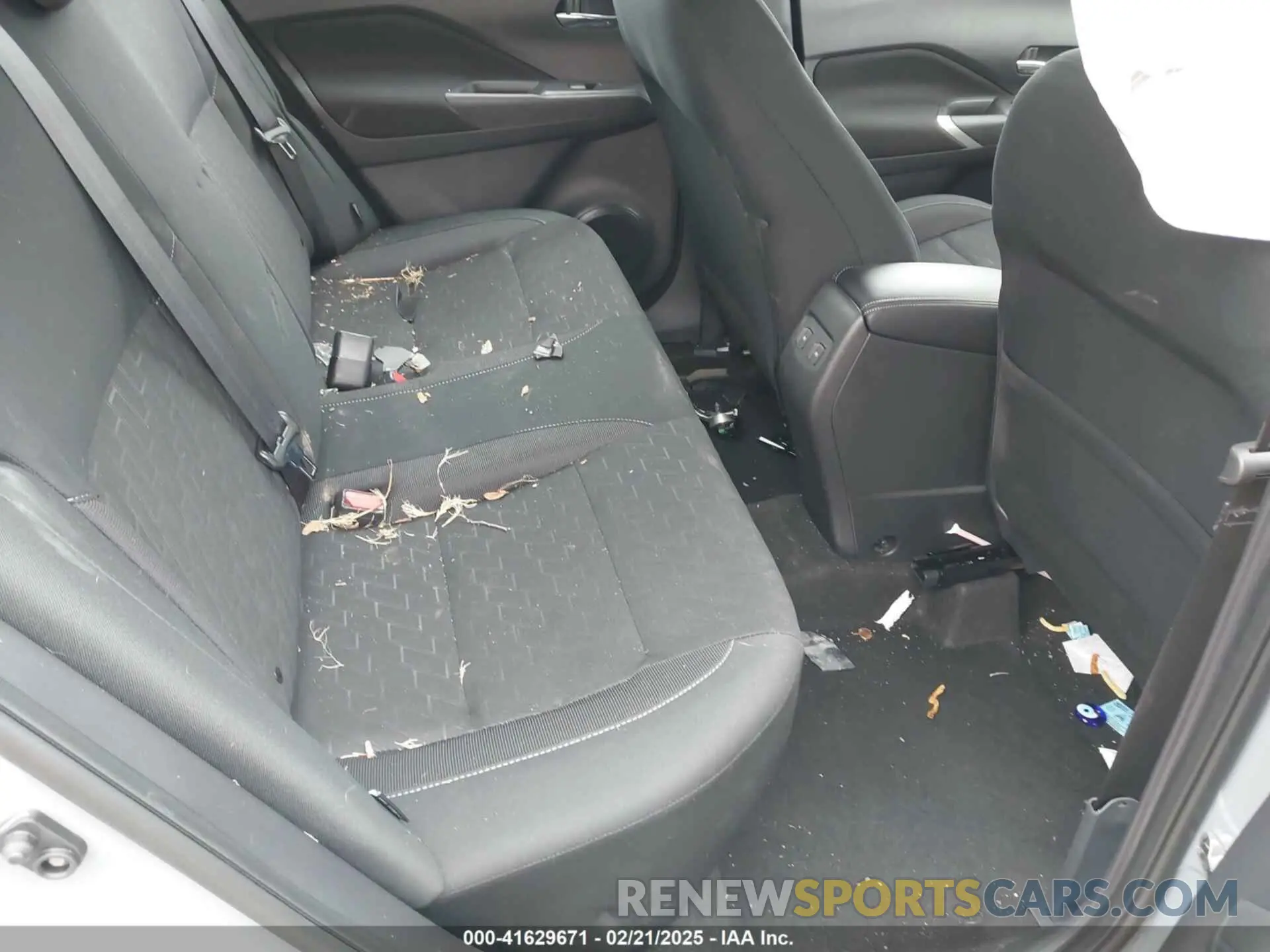 8 Photograph of a damaged car 3N1CP5CV0RL539959 NISSAN KICKS 2024