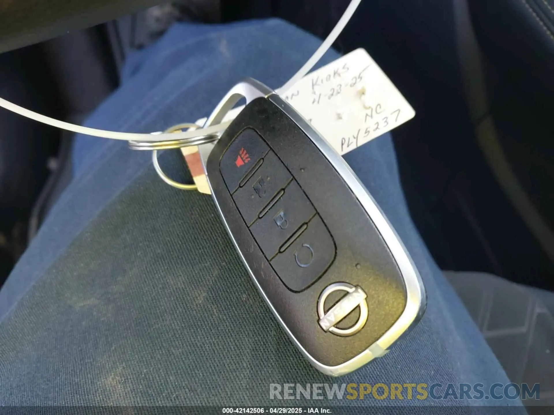 11 Фотография поврежденного автомобиля 3N1CP5CV1RL482817 NISSAN KICKS 2024