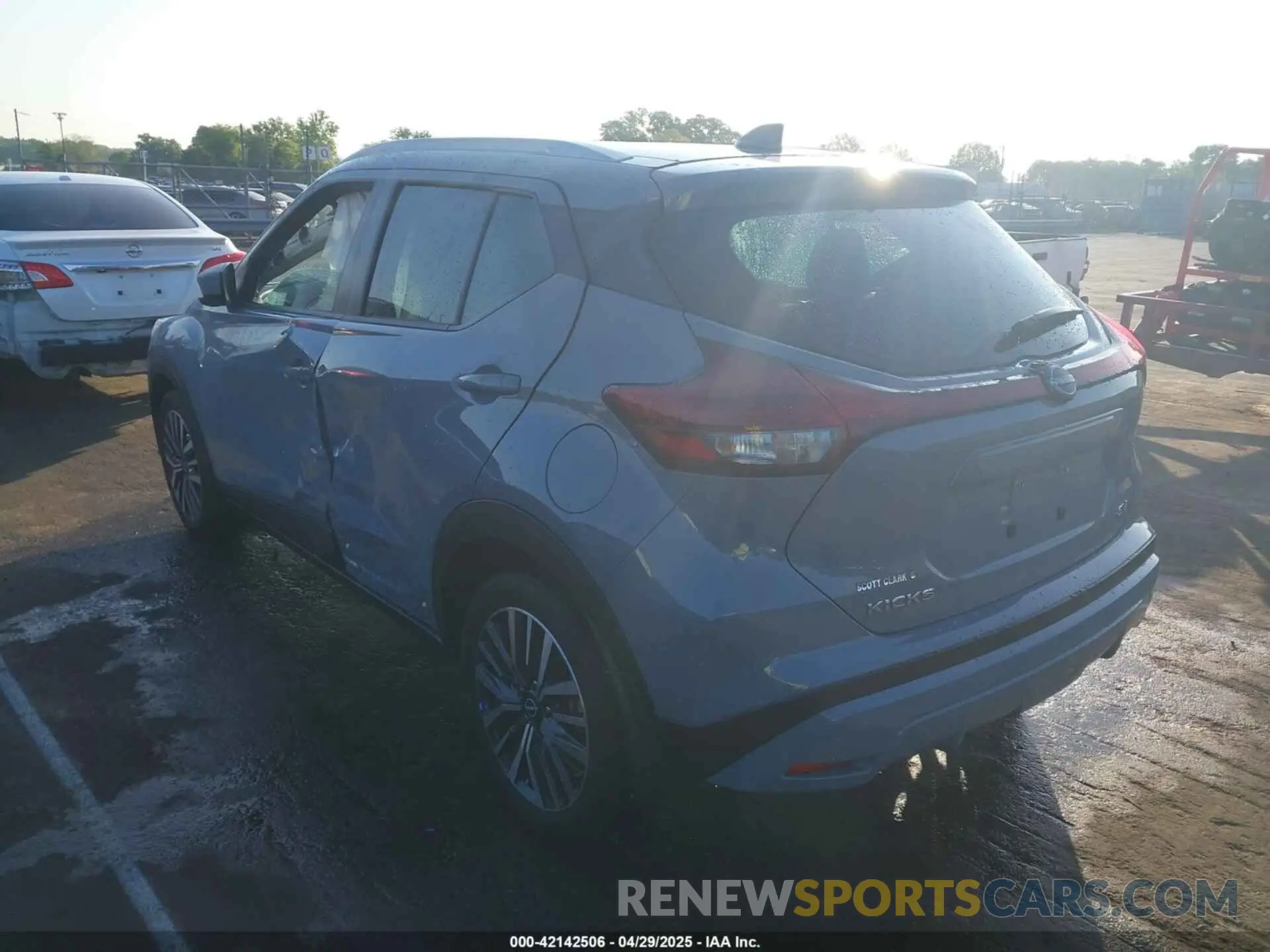 3 Фотография поврежденного автомобиля 3N1CP5CV1RL482817 NISSAN KICKS 2024