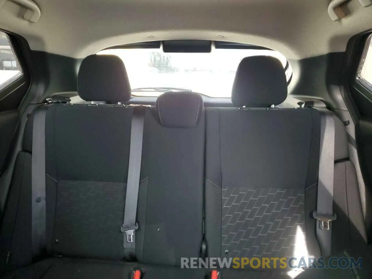 10 Photograph of a damaged car 3N1CP5CV2RL486939 NISSAN KICKS 2024