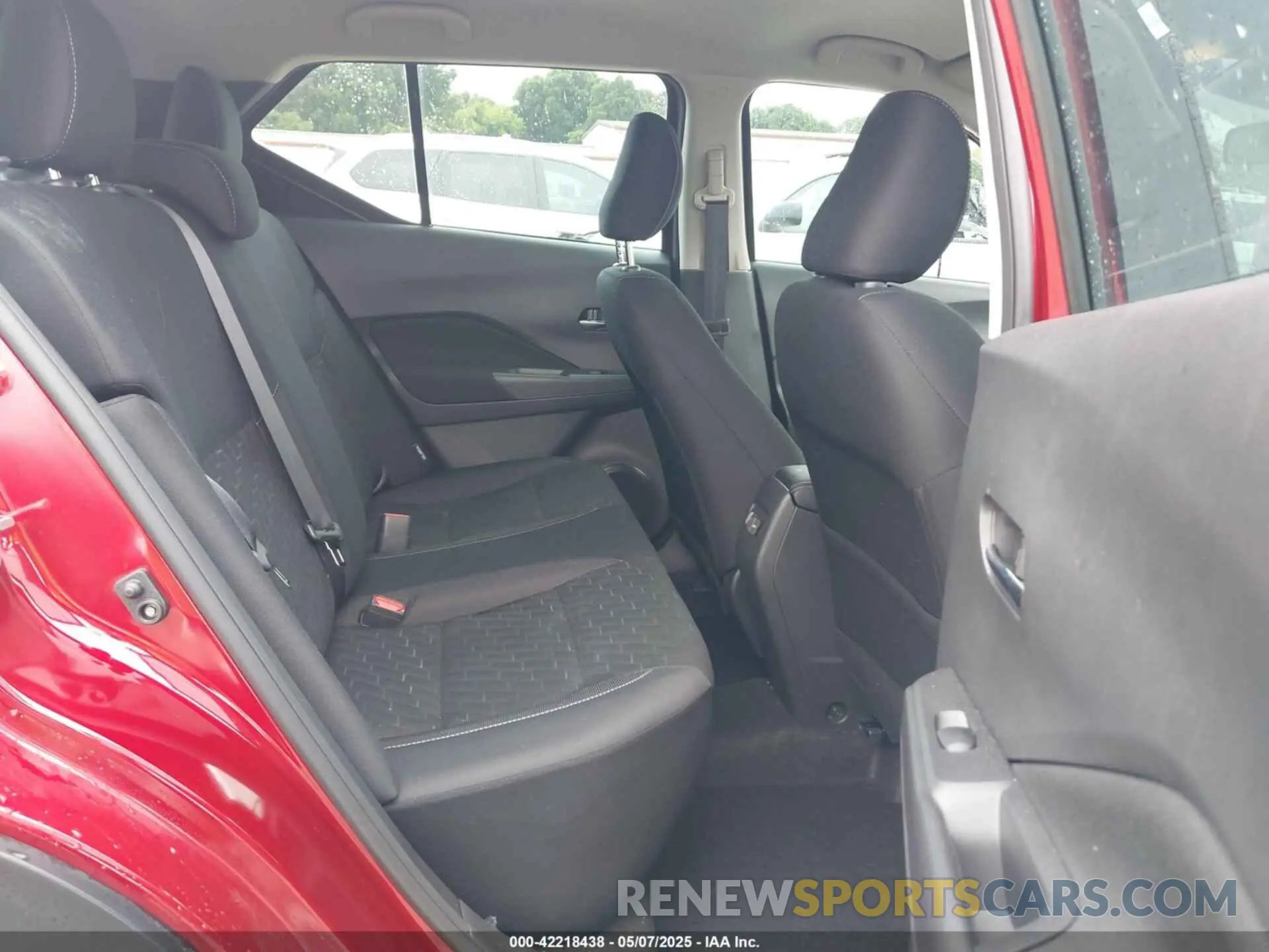8 Photograph of a damaged car 3N1CP5CV2RL538229 NISSAN KICKS 2024