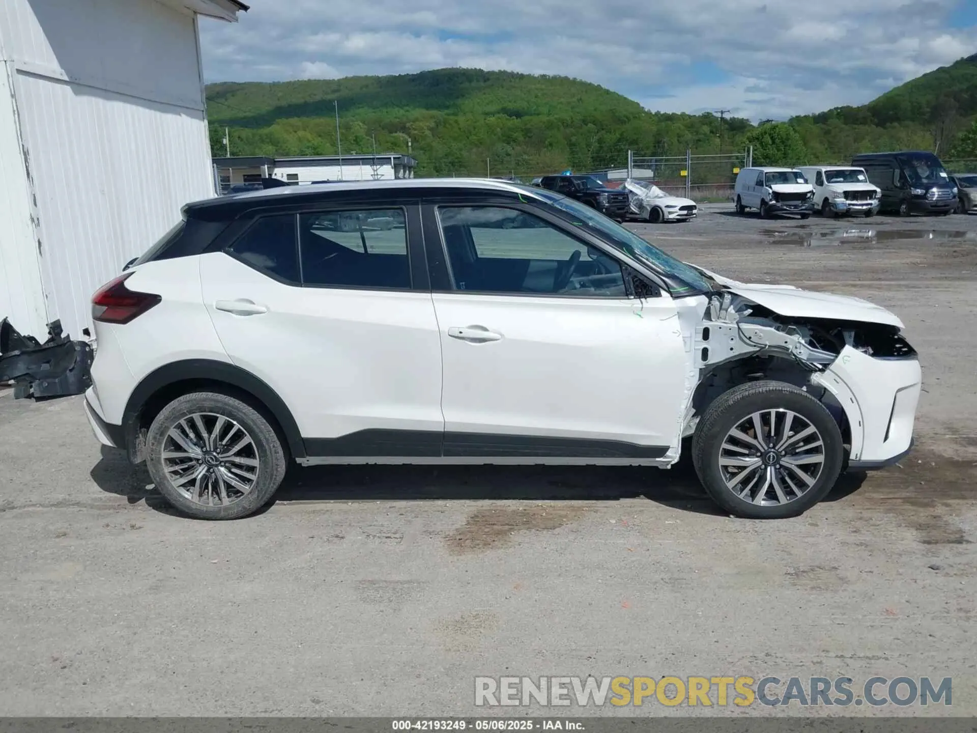 14 Фотография поврежденного автомобиля 3N1CP5CV3RL488604 NISSAN KICKS 2024