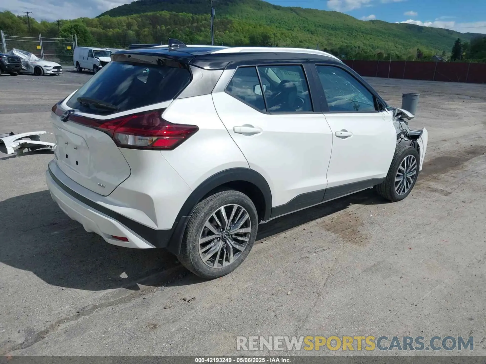 4 Фотография поврежденного автомобиля 3N1CP5CV3RL488604 NISSAN KICKS 2024