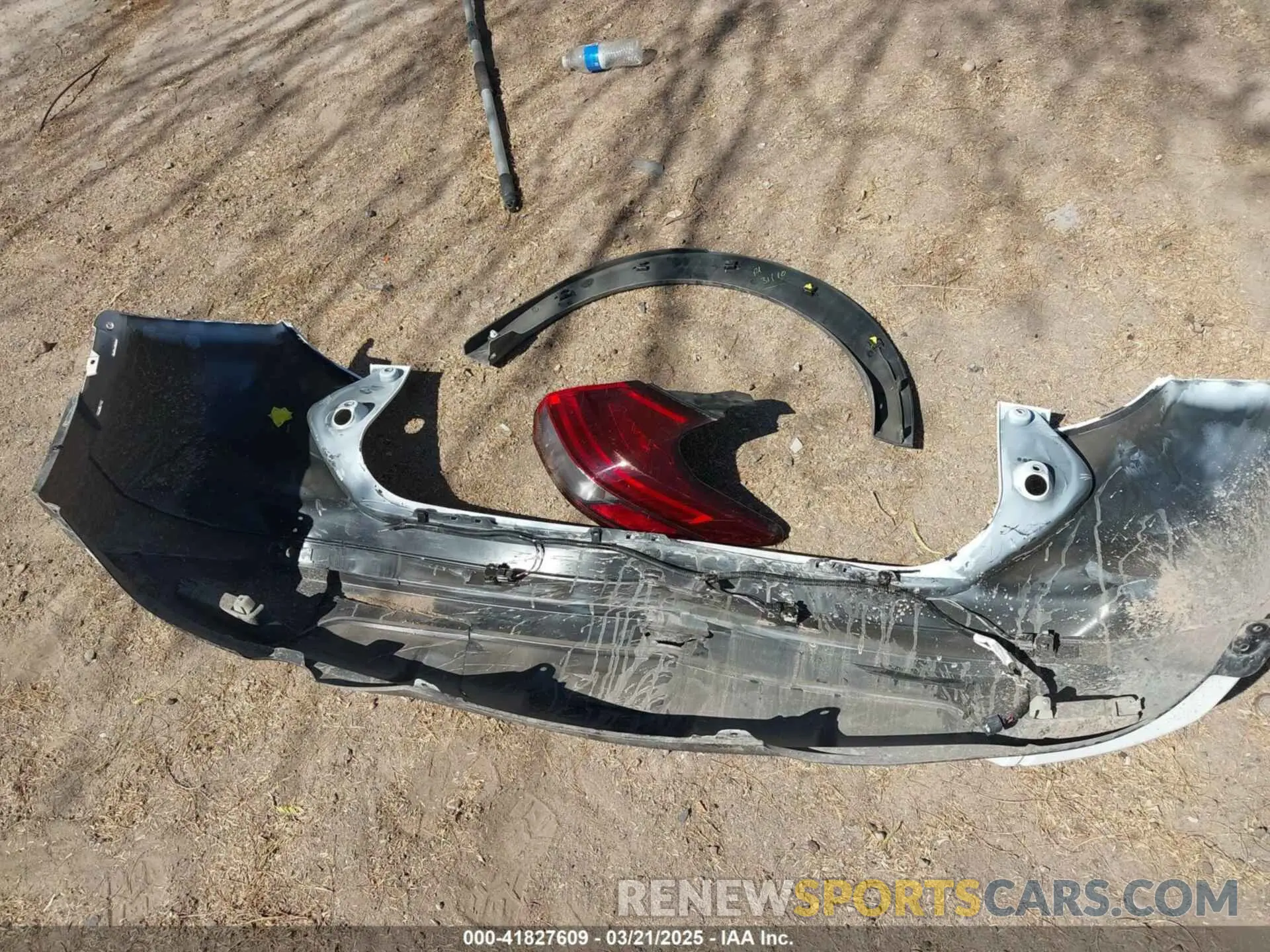 12 Photograph of a damaged car 3N1CP5CV3RL496072 NISSAN KICKS 2024