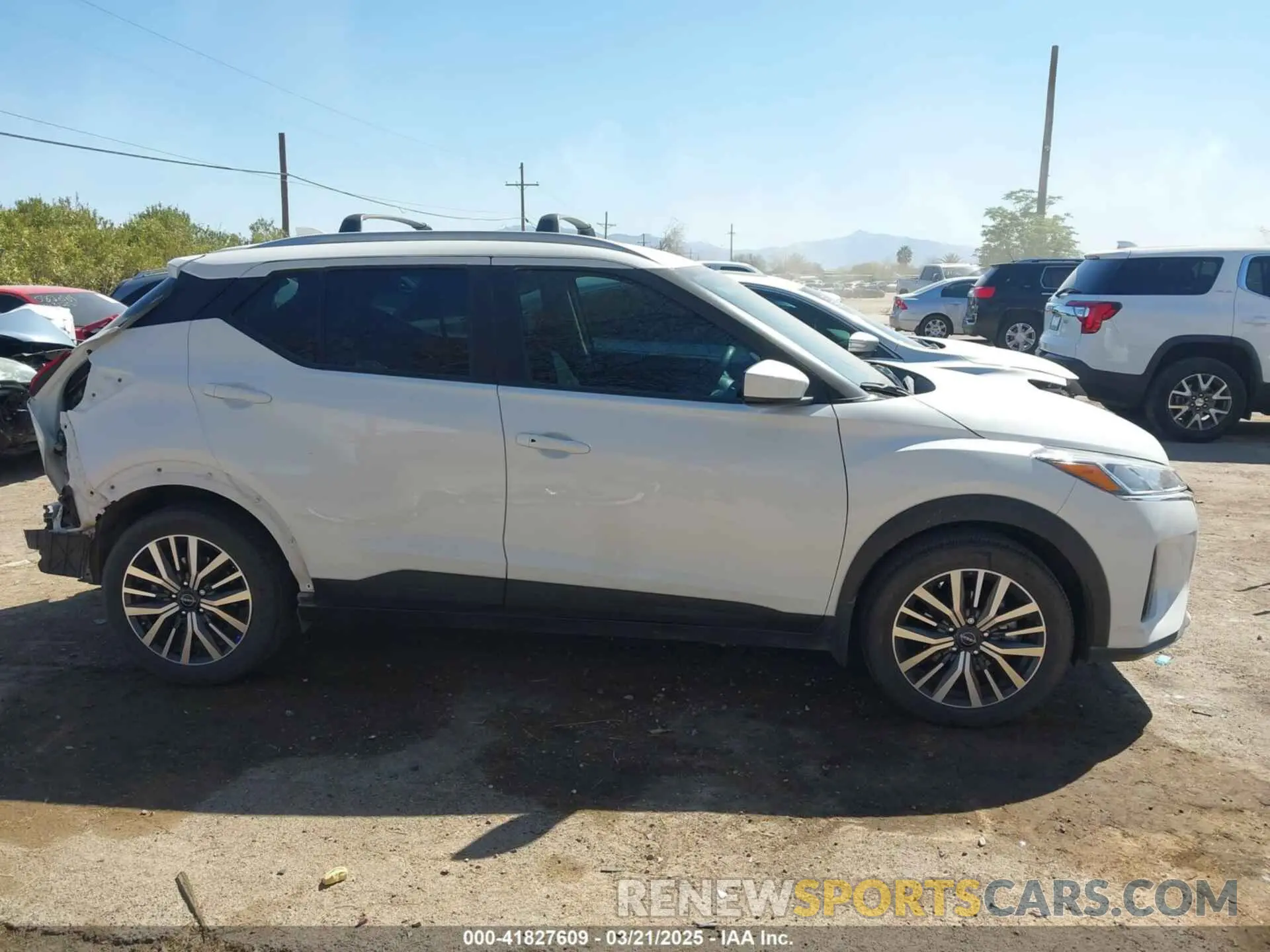 14 Photograph of a damaged car 3N1CP5CV3RL496072 NISSAN KICKS 2024