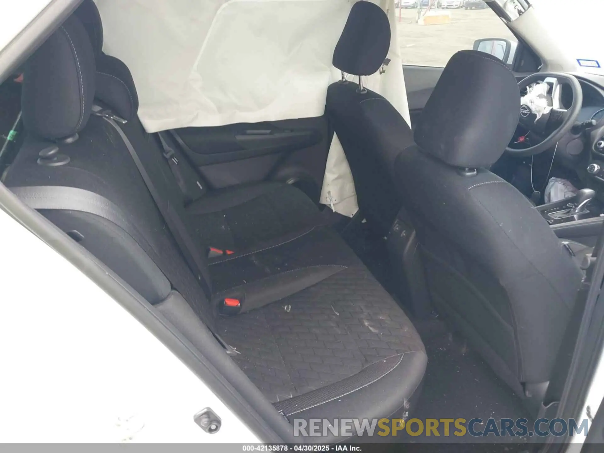 8 Photograph of a damaged car 3N1CP5CV5RL481671 NISSAN KICKS 2024