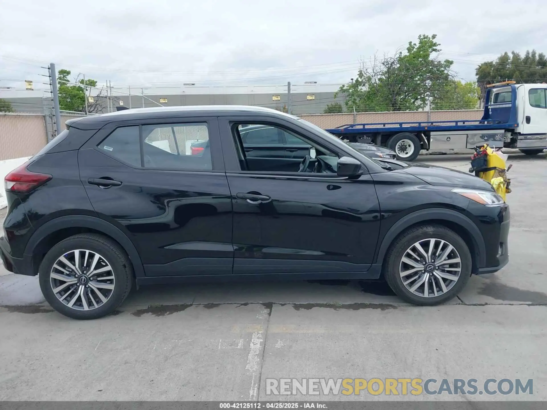 13 Фотография поврежденного автомобиля 3N1CP5CV5RL491617 NISSAN KICKS 2024
