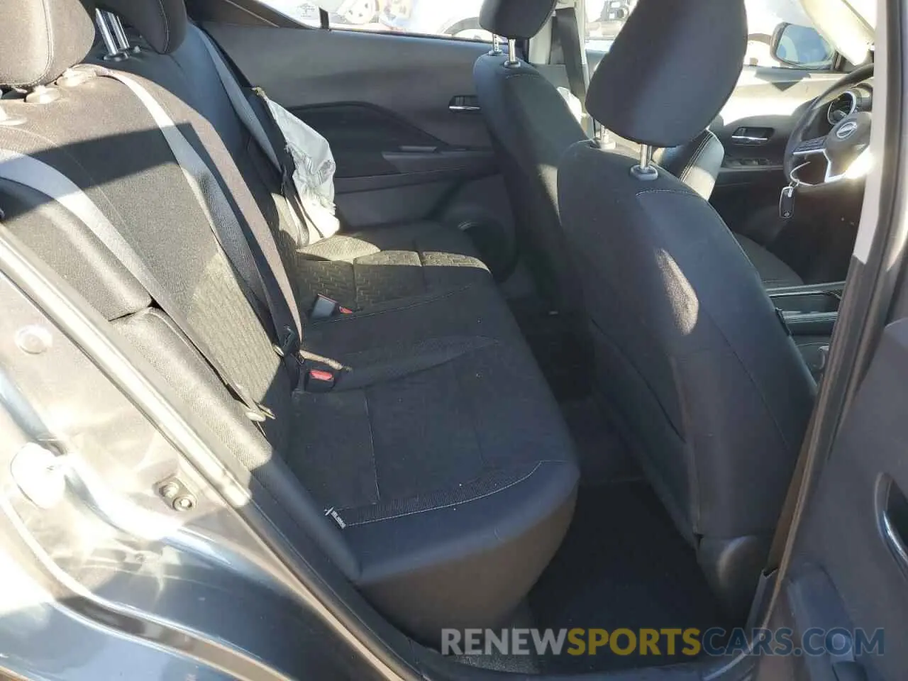 10 Photograph of a damaged car 3N1CP5CV7RL473992 NISSAN KICKS 2024