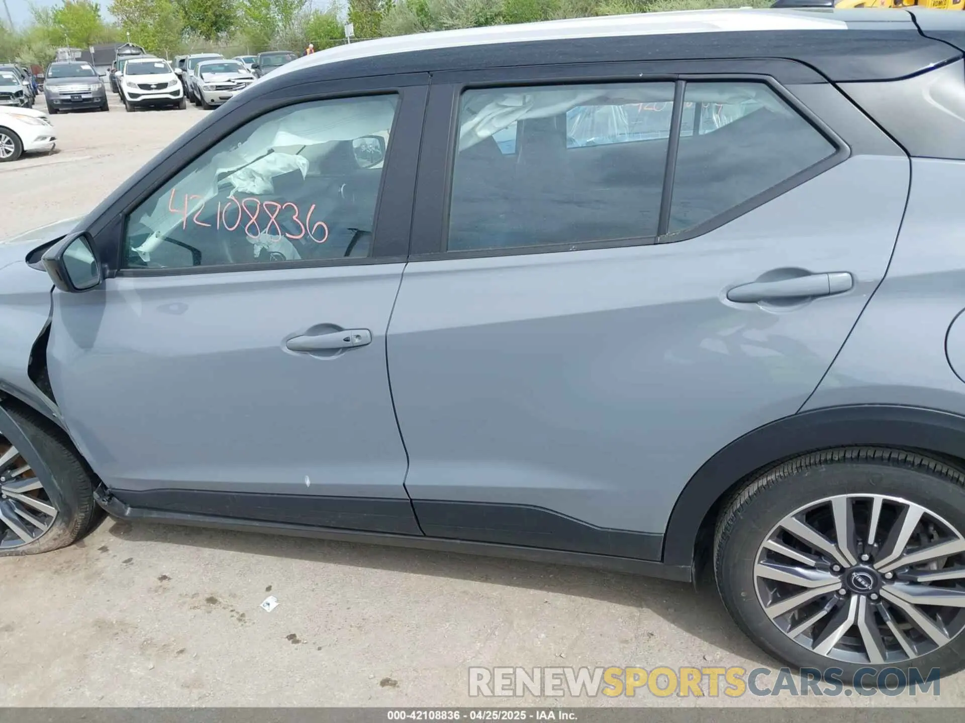 14 Photograph of a damaged car 3N1CP5CV7RL529560 NISSAN KICKS 2024