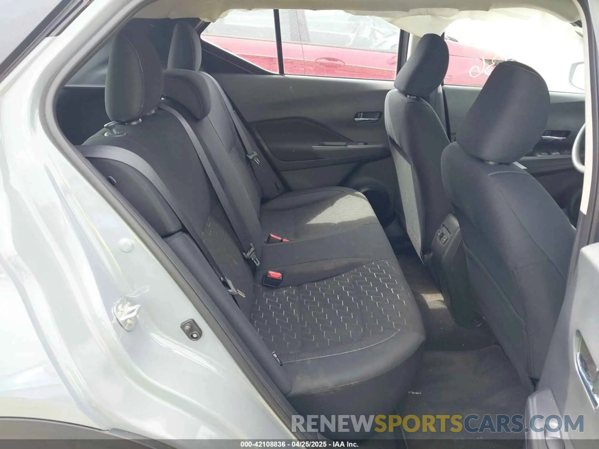 8 Photograph of a damaged car 3N1CP5CV7RL529560 NISSAN KICKS 2024