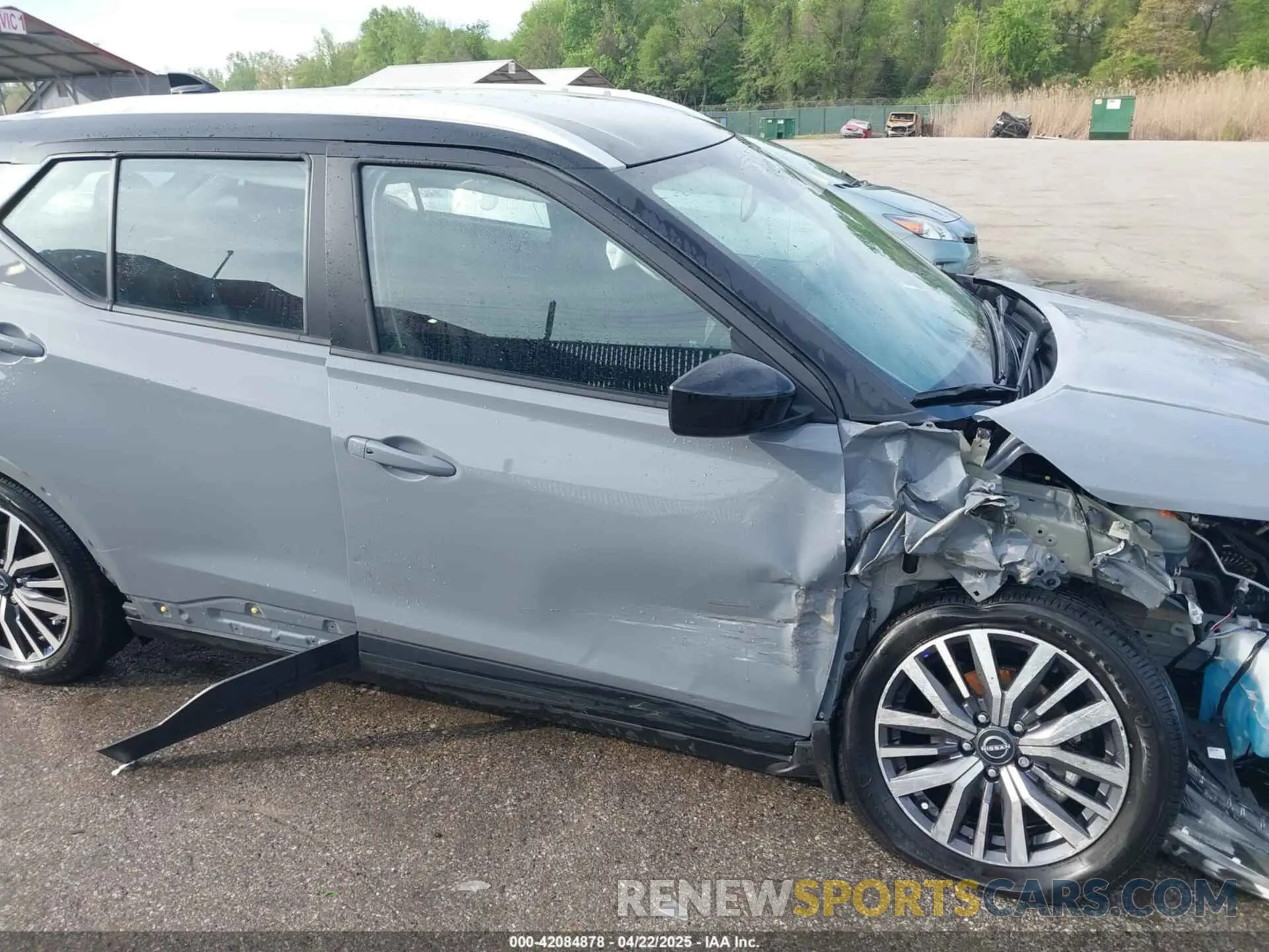 17 Photograph of a damaged car 3N1CP5CV9RL503140 NISSAN KICKS 2024