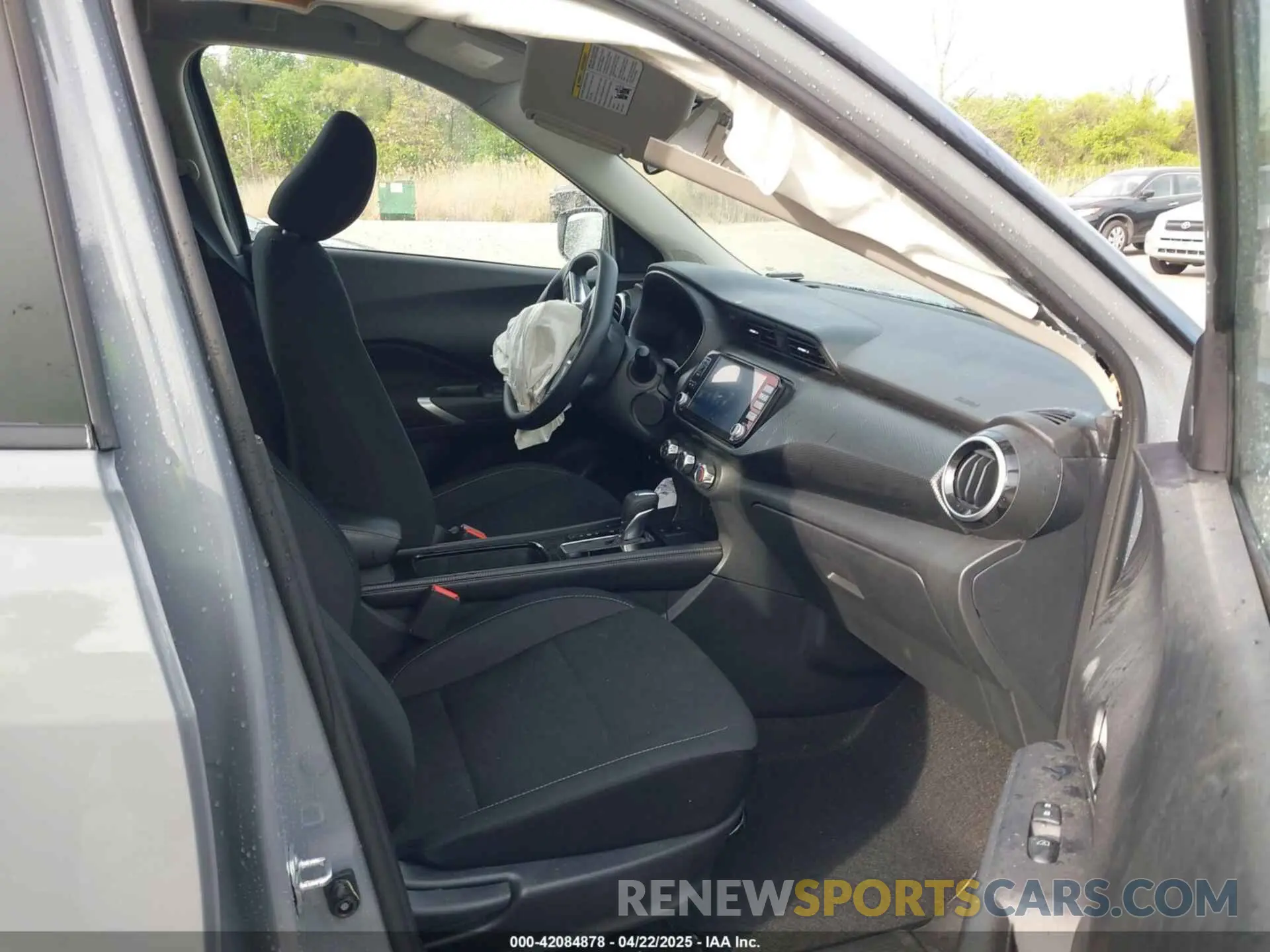 5 Photograph of a damaged car 3N1CP5CV9RL503140 NISSAN KICKS 2024