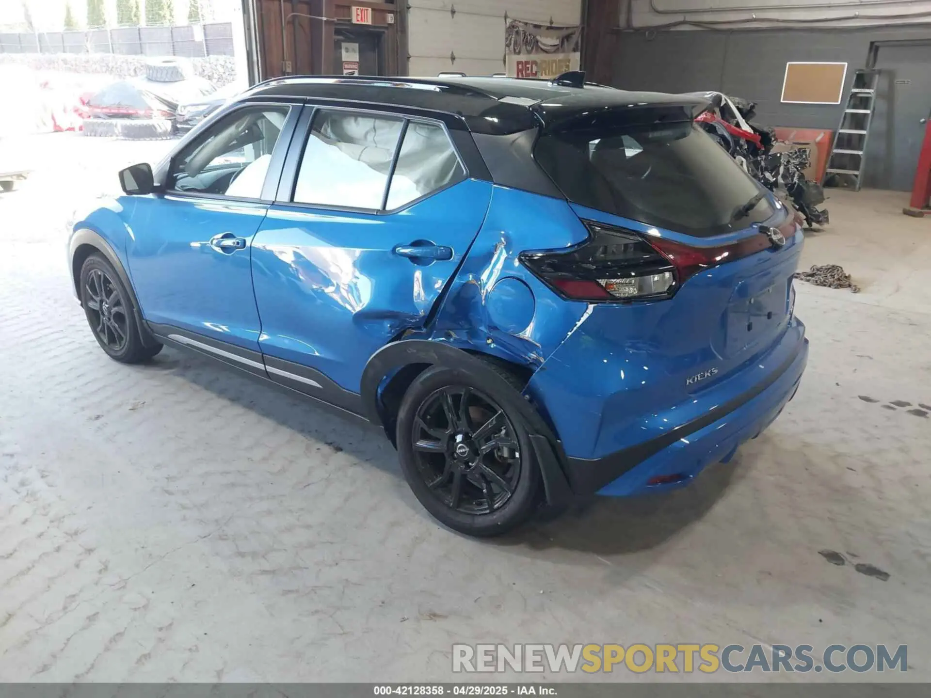 3 Фотография поврежденного автомобиля 3N1CP5DV0RL567775 NISSAN KICKS 2024