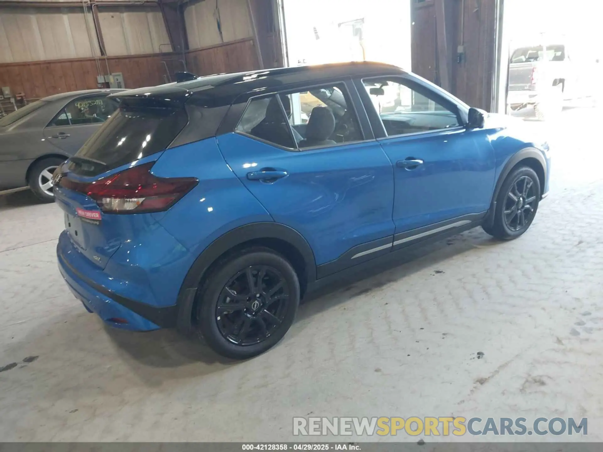 4 Фотография поврежденного автомобиля 3N1CP5DV0RL567775 NISSAN KICKS 2024