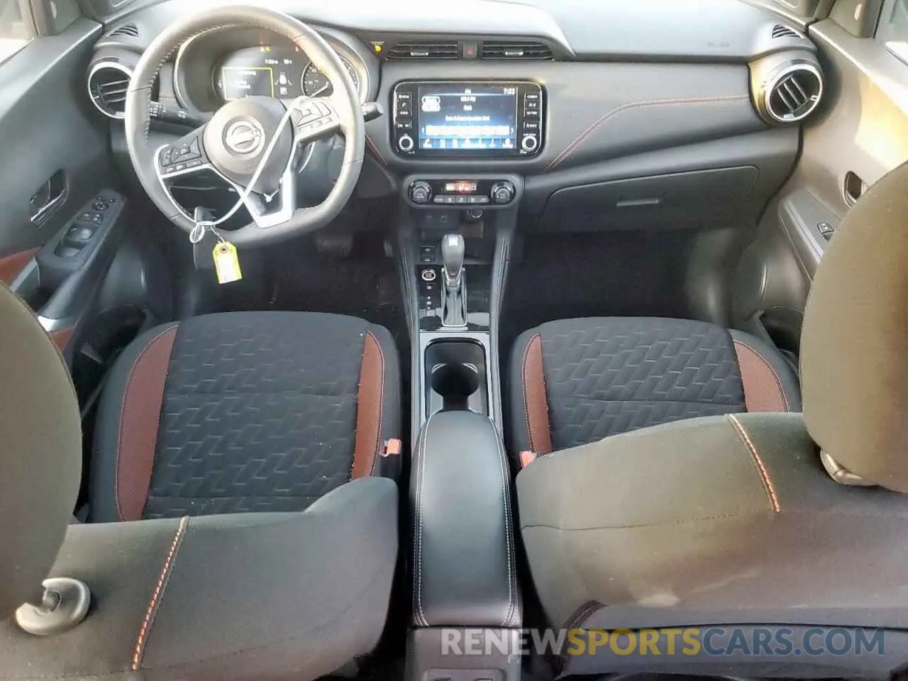 8 Фотография поврежденного автомобиля 3N1CP5DV2RL558317 NISSAN KICKS 2024