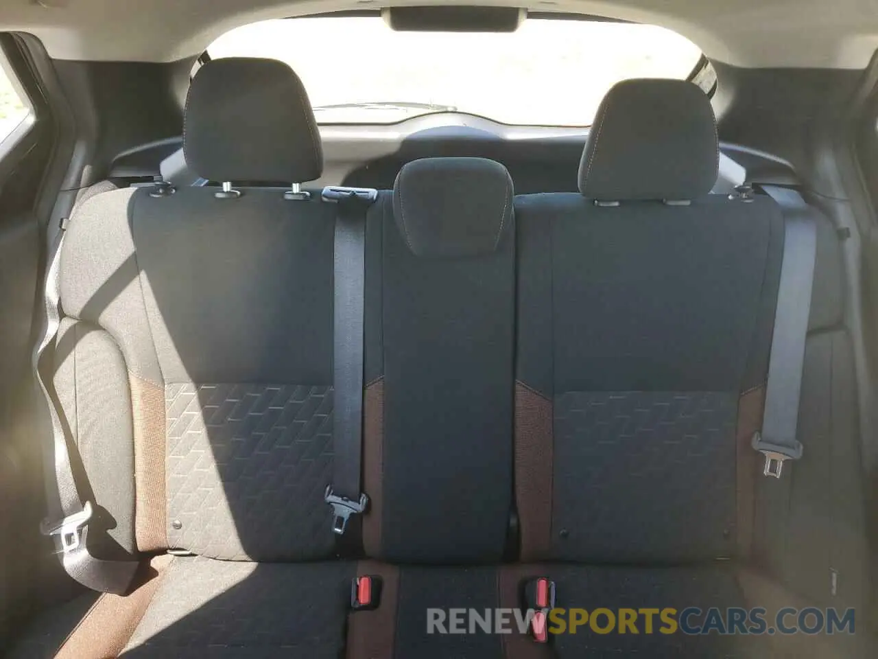 10 Photograph of a damaged car 3N1CP5DV3RL492425 NISSAN KICKS 2024
