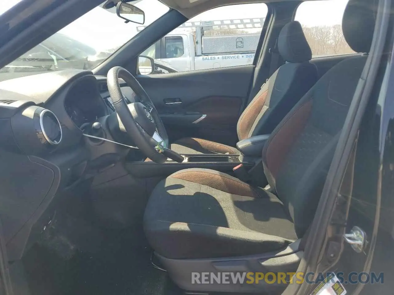 7 Photograph of a damaged car 3N1CP5DV3RL492425 NISSAN KICKS 2024