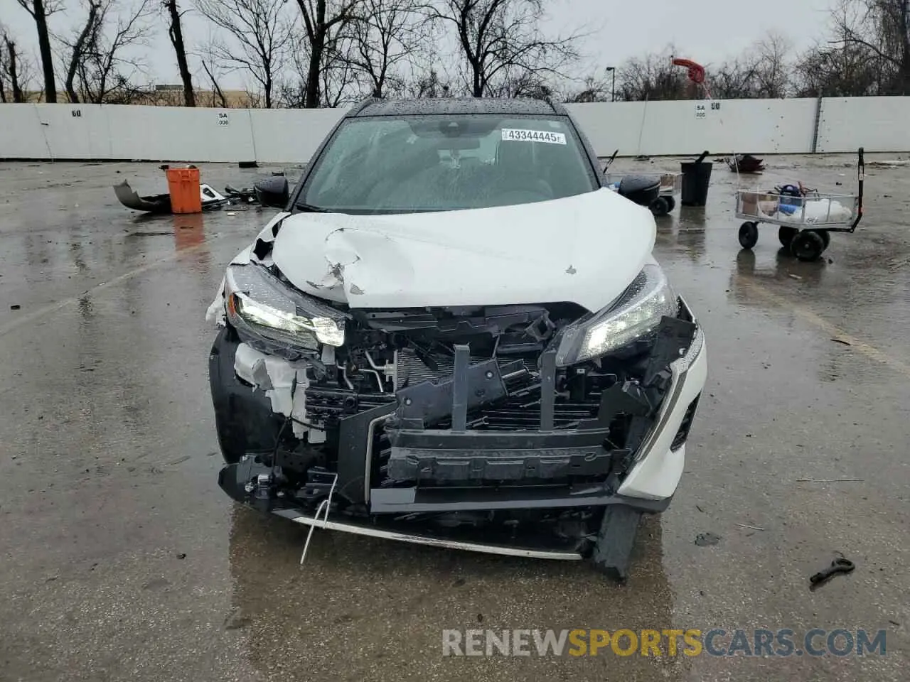 5 Фотография поврежденного автомобиля 3N1CP5DV3RL570699 NISSAN KICKS 2024