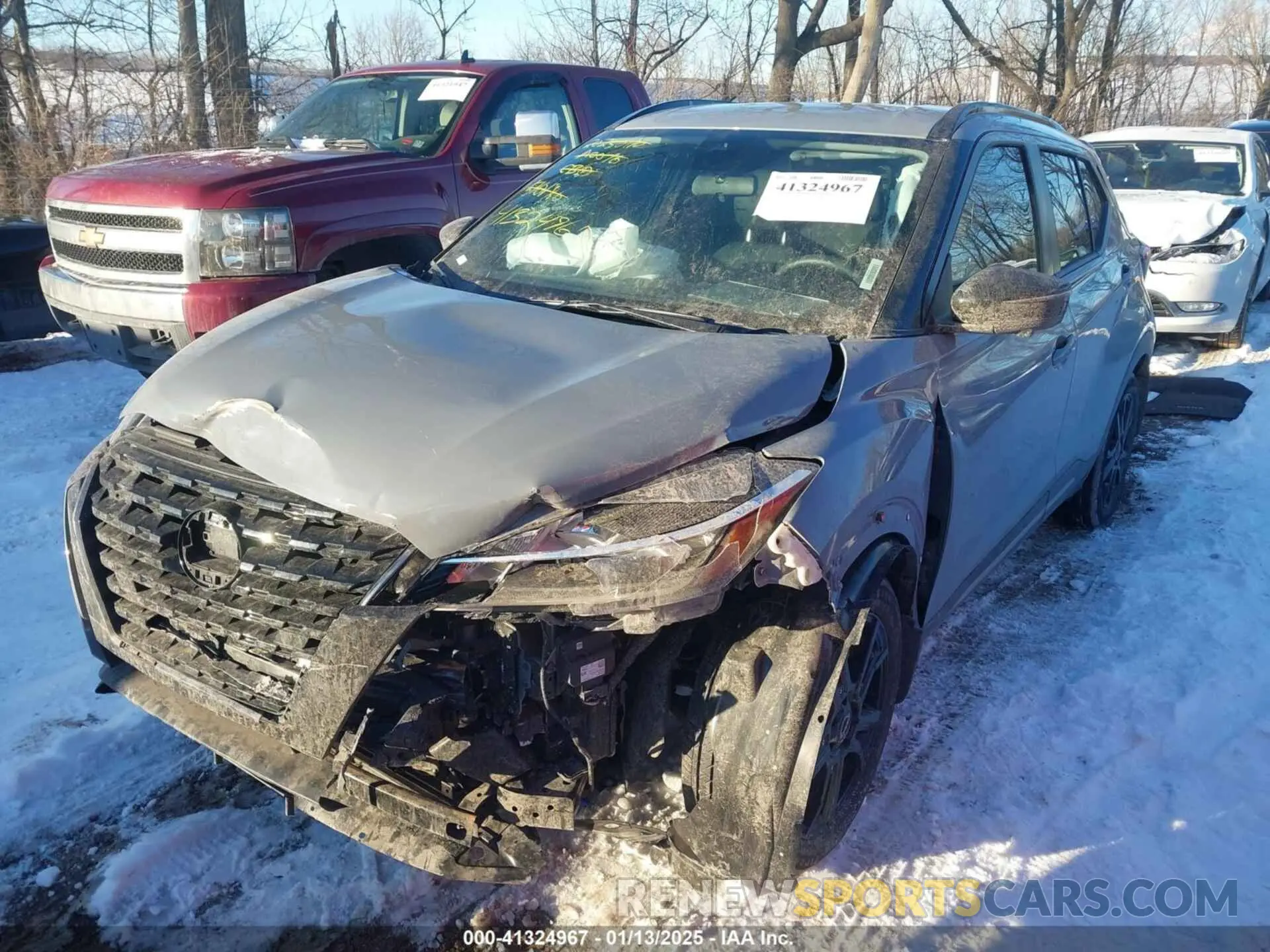 2 Photograph of a damaged car 3N1CP5DV4RL510186 NISSAN KICKS 2024