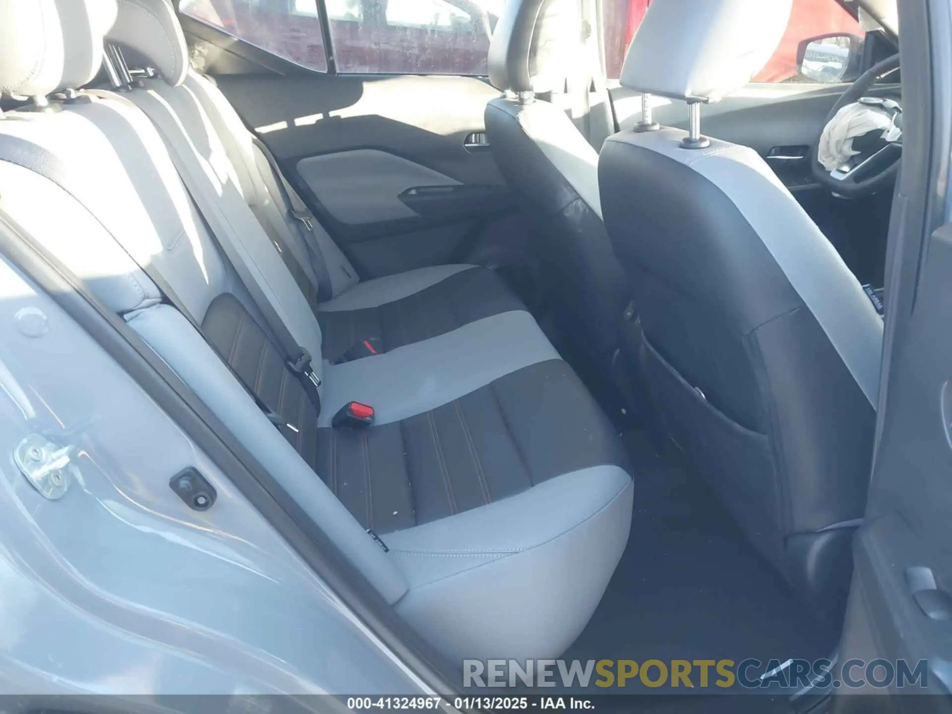 8 Photograph of a damaged car 3N1CP5DV4RL510186 NISSAN KICKS 2024