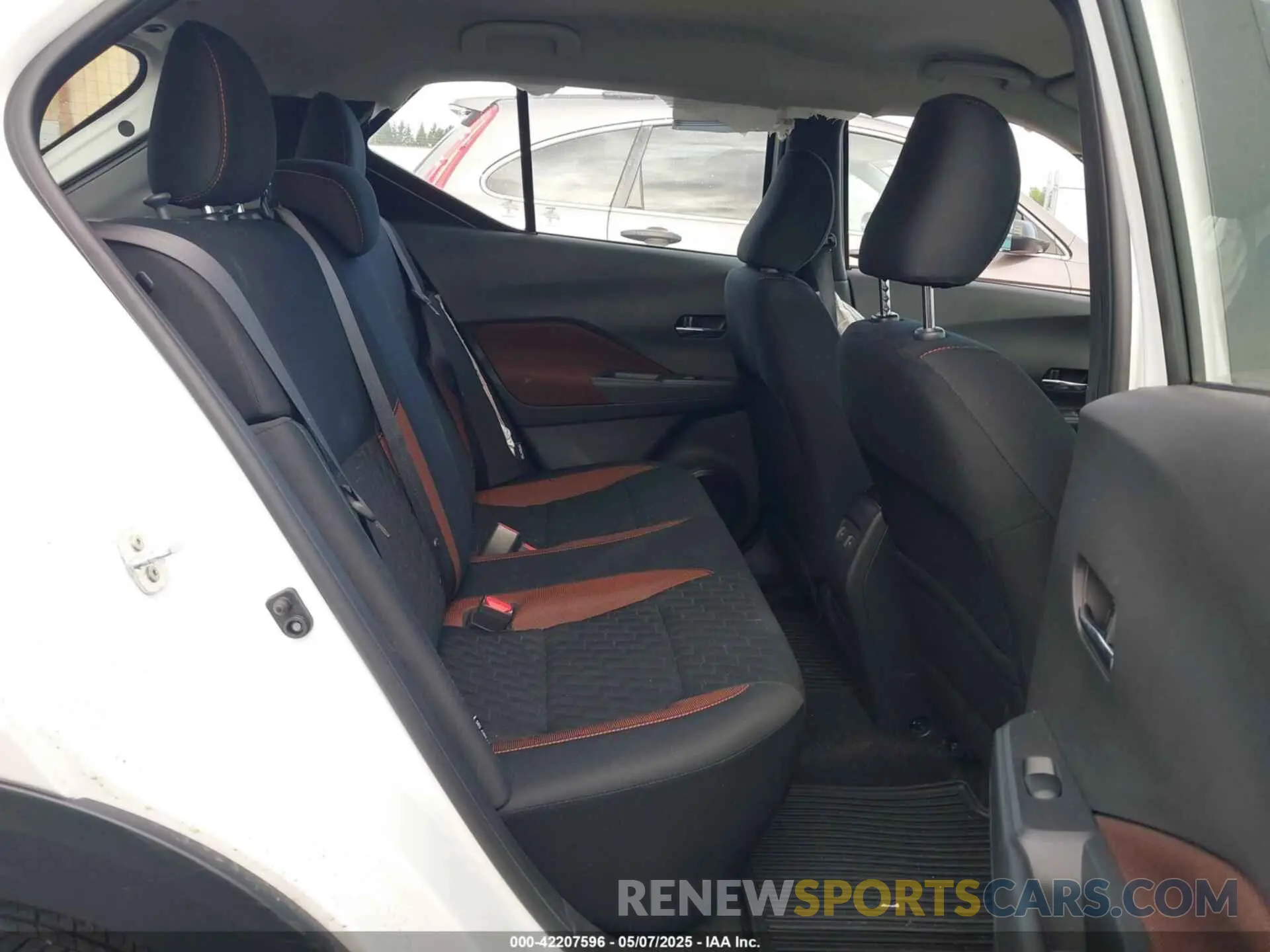 8 Фотография поврежденного автомобиля 3N1CP5DV6RL560300 NISSAN KICKS 2024