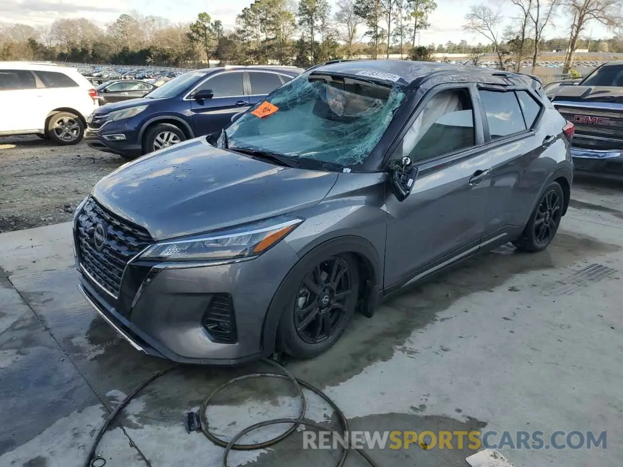 1 Photograph of a damaged car 3N1CP5DV8RL556510 NISSAN KICKS 2024