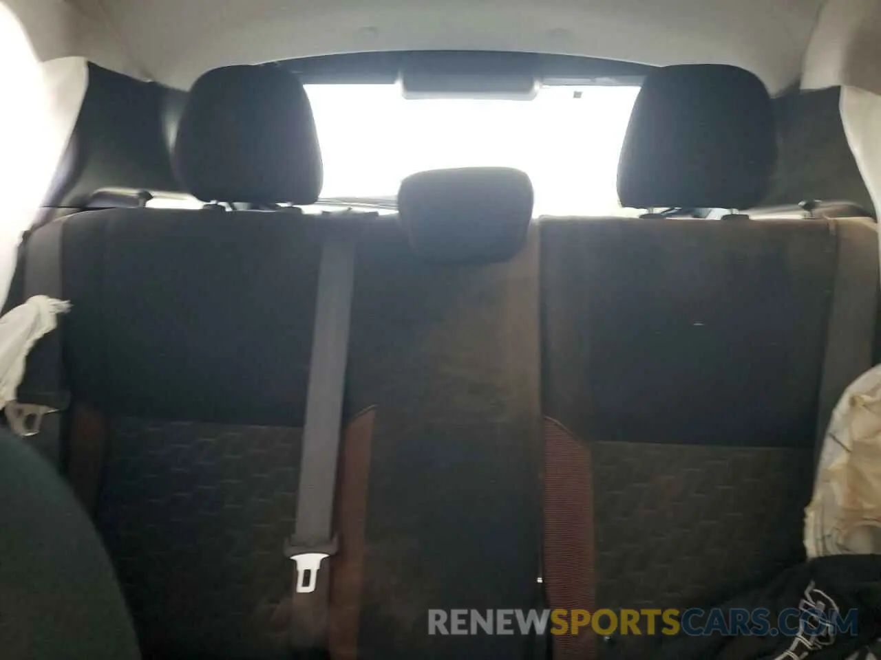 10 Photograph of a damaged car 3N1CP5DV8RL556510 NISSAN KICKS 2024