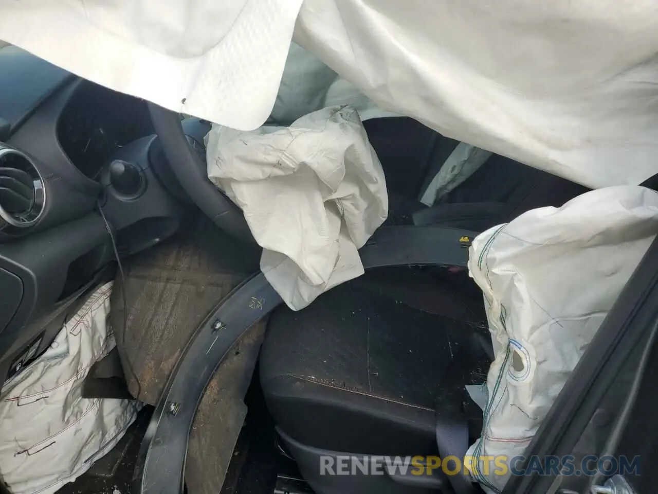 7 Photograph of a damaged car 3N1CP5DV8RL556510 NISSAN KICKS 2024