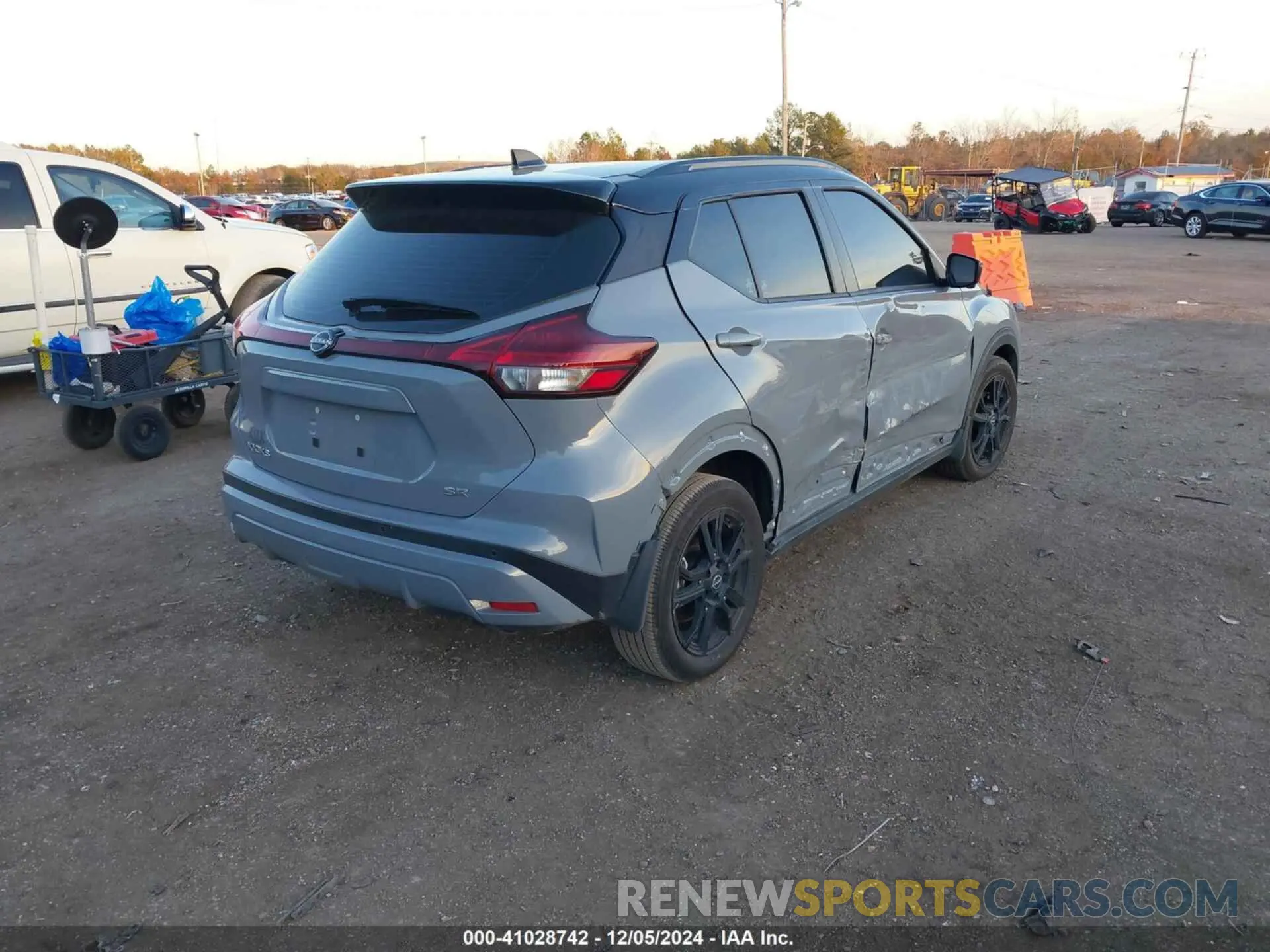 4 Фотография поврежденного автомобиля 3N1CP5DVXRL504571 NISSAN KICKS 2024