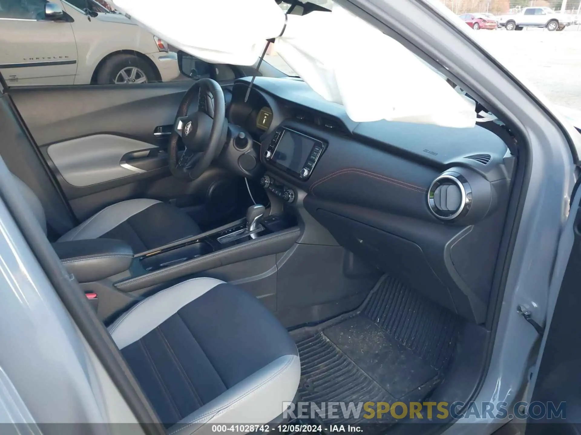 5 Фотография поврежденного автомобиля 3N1CP5DVXRL504571 NISSAN KICKS 2024