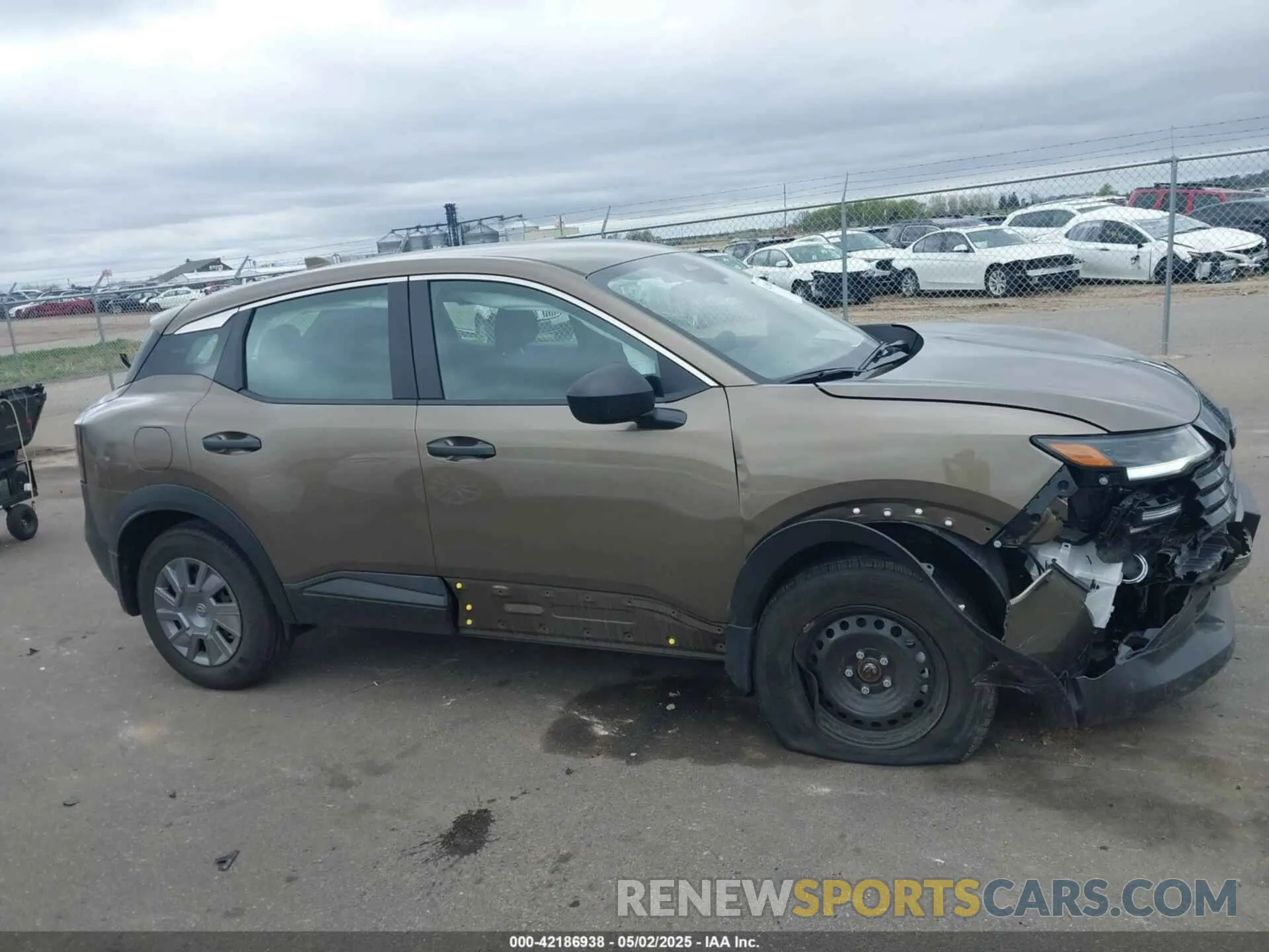 13 Фотография поврежденного автомобиля 3N8AP6BA0SL305890 NISSAN KICKS 2025