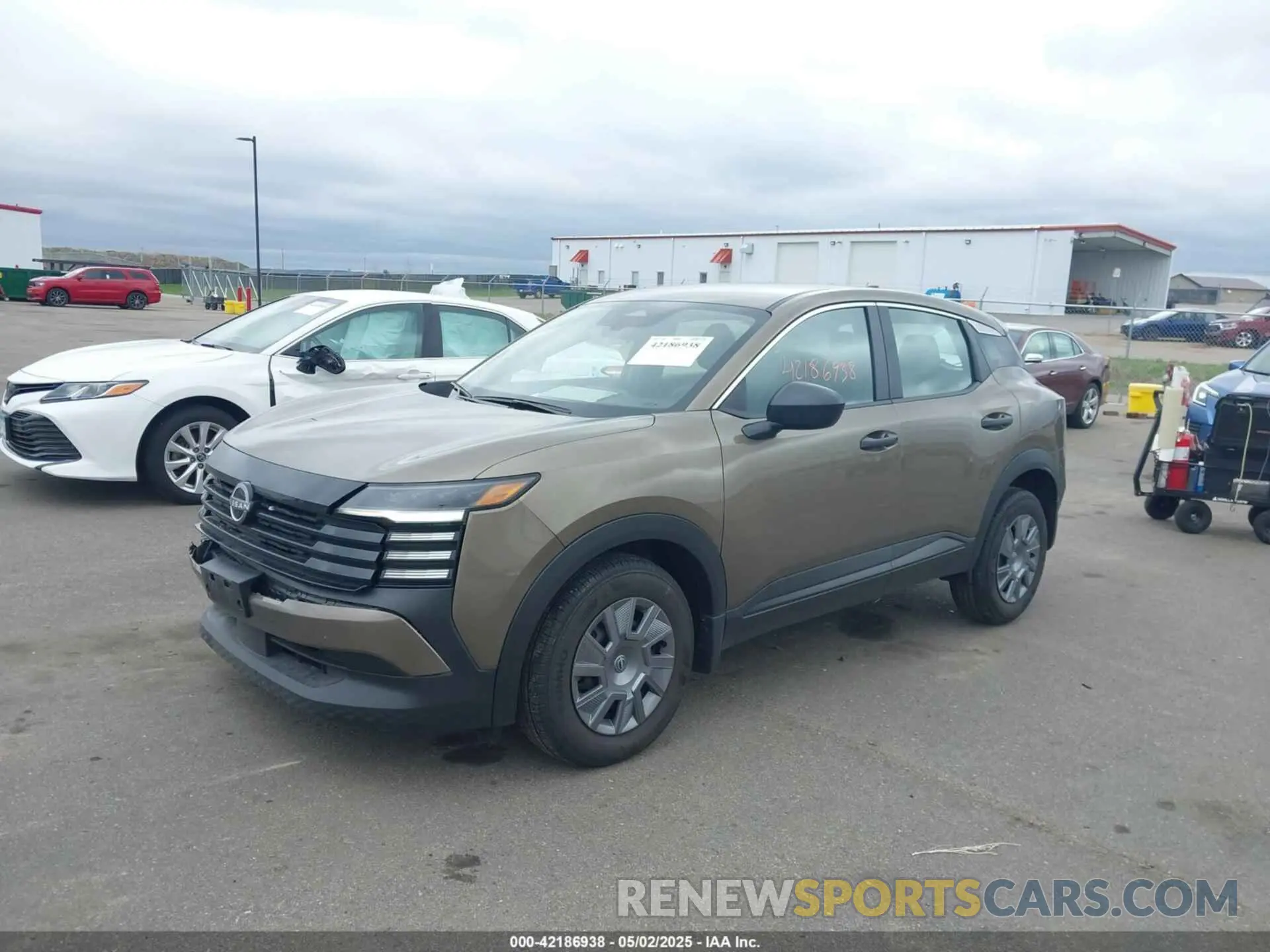 2 Фотография поврежденного автомобиля 3N8AP6BA0SL305890 NISSAN KICKS 2025