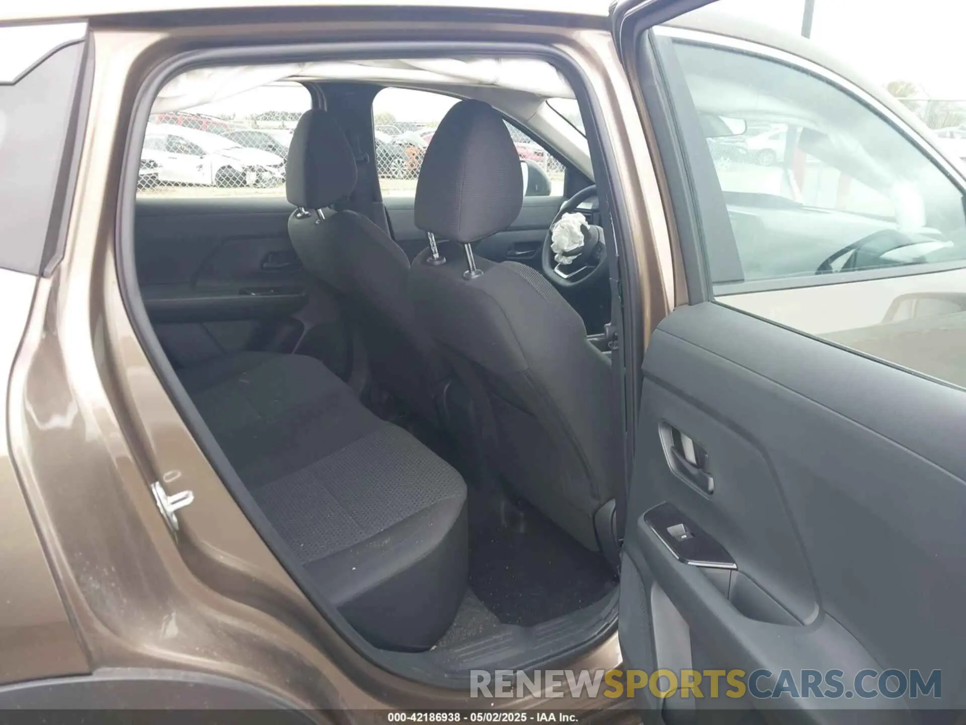 8 Фотография поврежденного автомобиля 3N8AP6BA0SL305890 NISSAN KICKS 2025