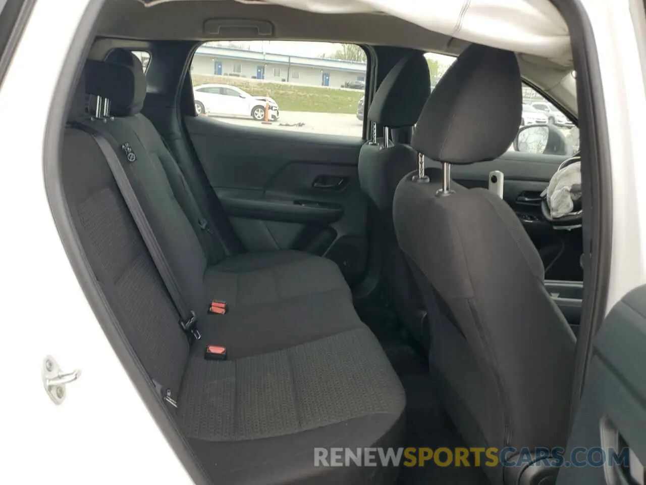 10 Photograph of a damaged car 3N8AP6BA2SL322626 NISSAN KICKS 2025