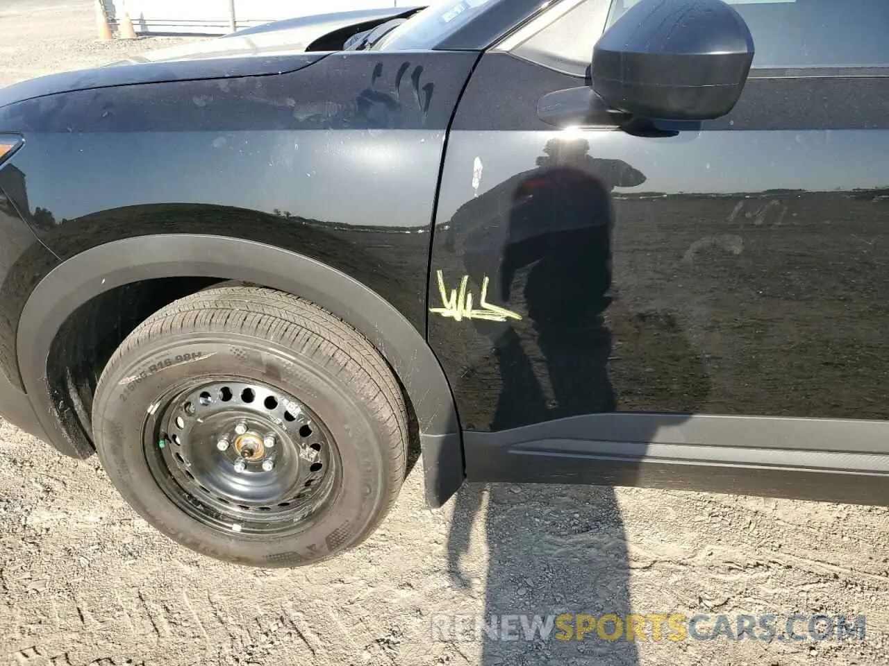 13 Photograph of a damaged car 3N8AP6BA6SL356522 NISSAN KICKS 2025